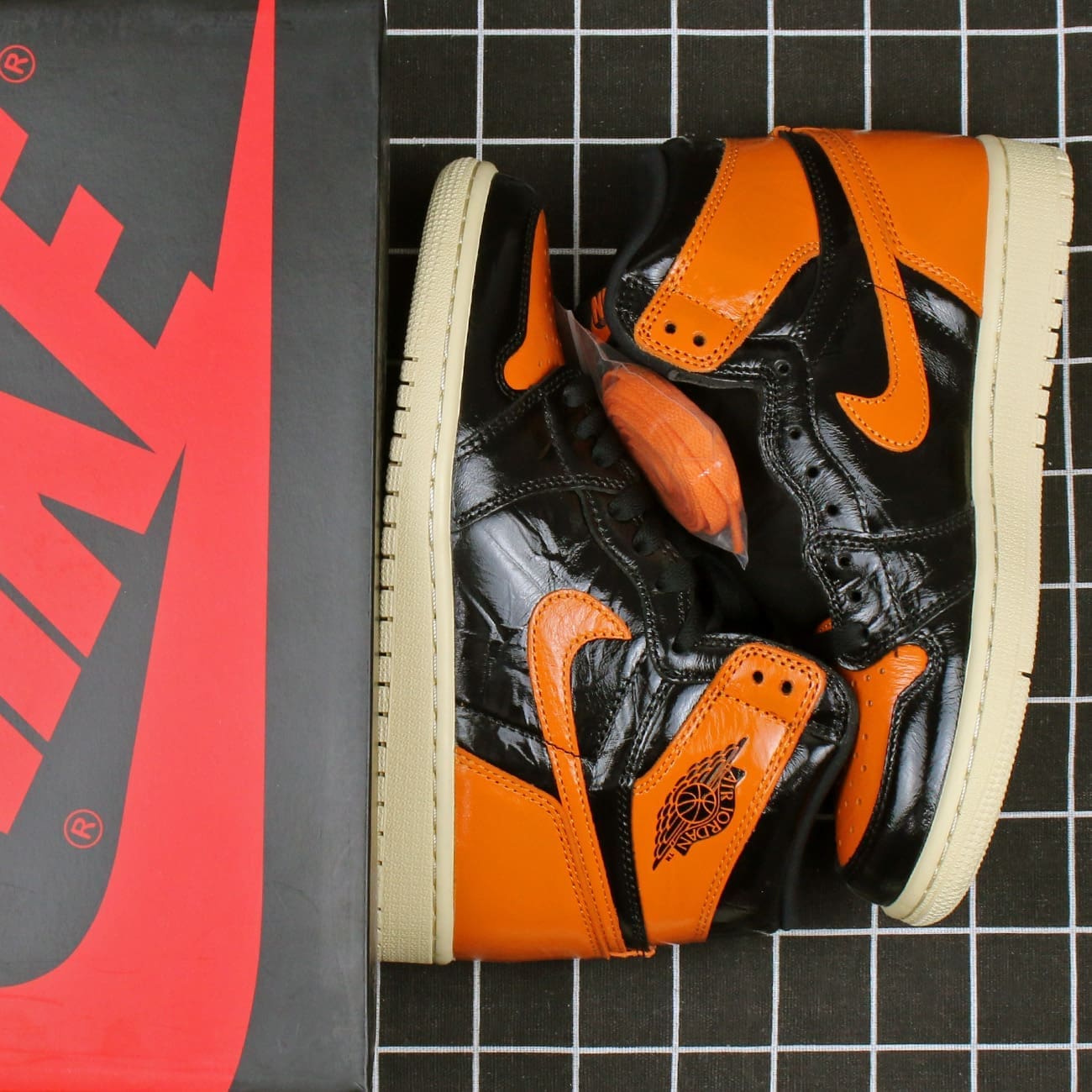 Air Jordan 1 Retro High OG Shattered Backboard 3.0 Replica
