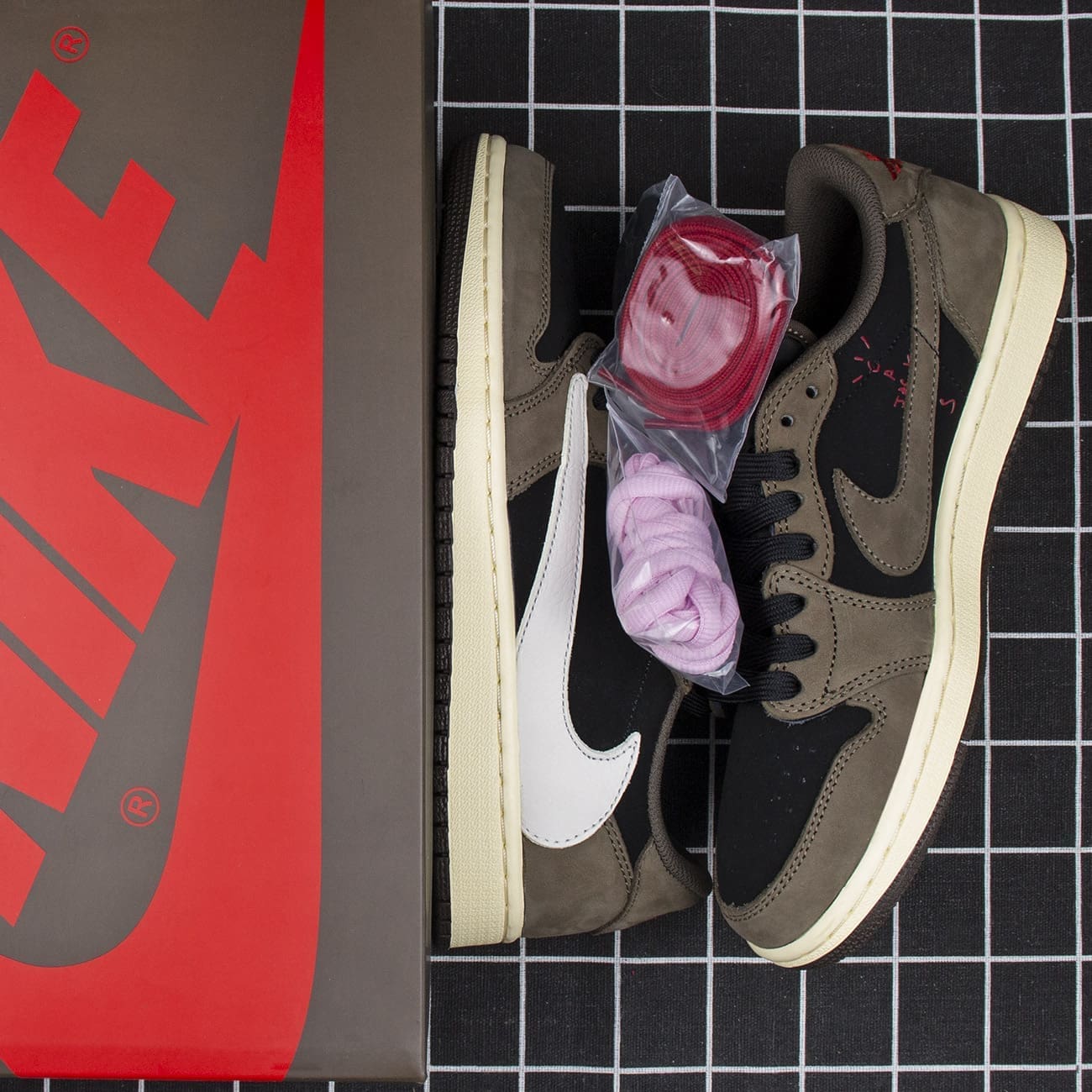 Jordan 1 Retro Low OG SP Travis Scott Replica