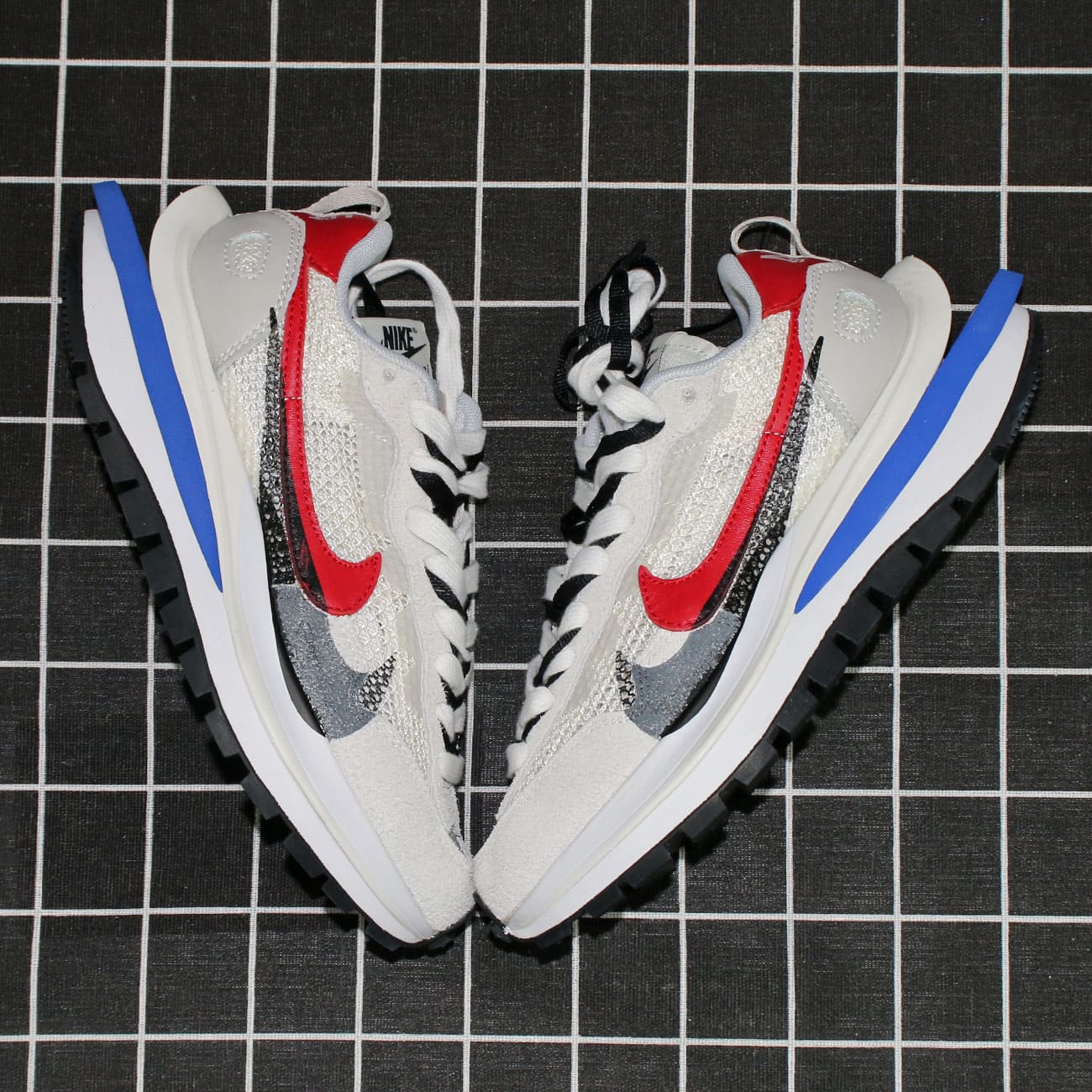 Nike VaporWaffle Sacai Sport Fuchsia Game Royal Replica