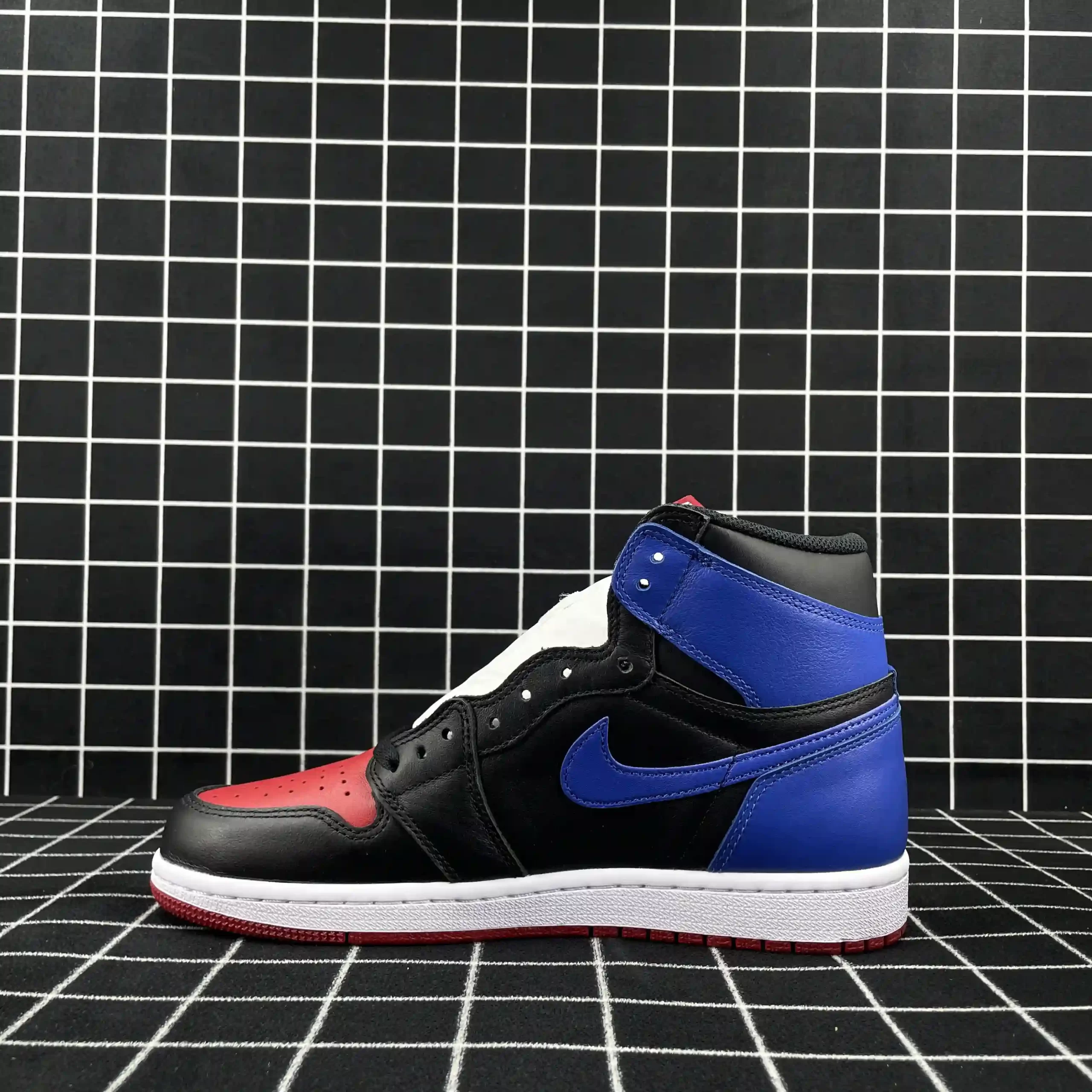 Jordan 1 Retro Top 3 Replica