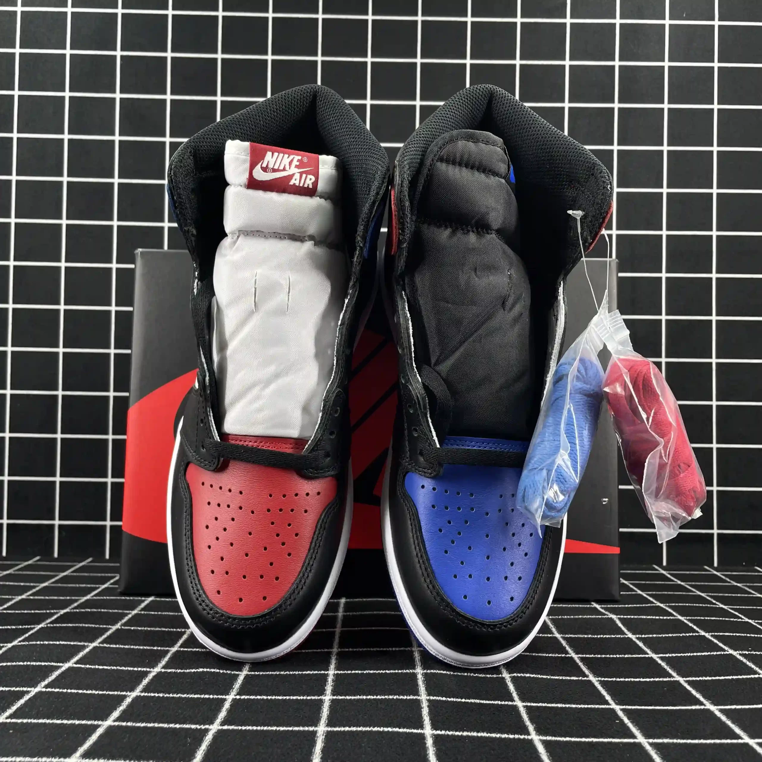 Jordan 1 Retro Top 3 Replica
