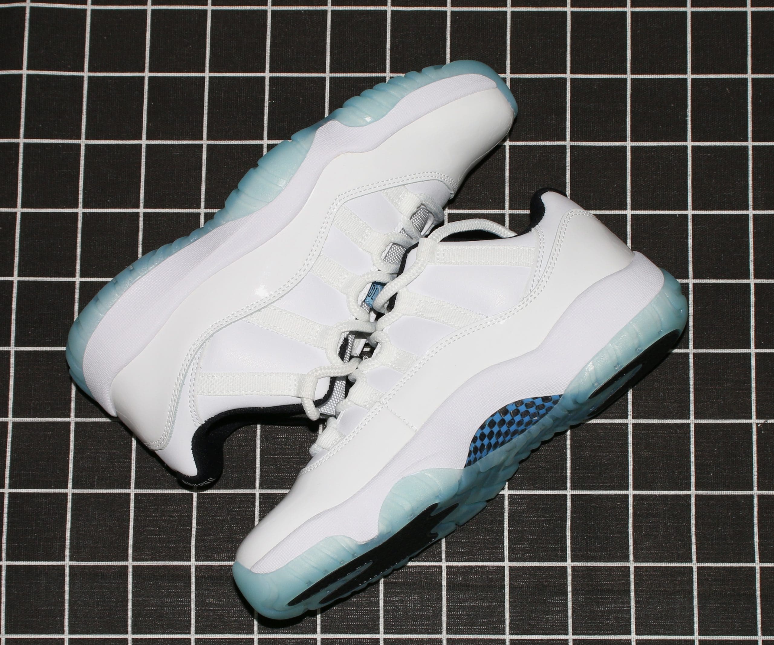 Air Jordan 11 Retro Low Legend Blue Replica