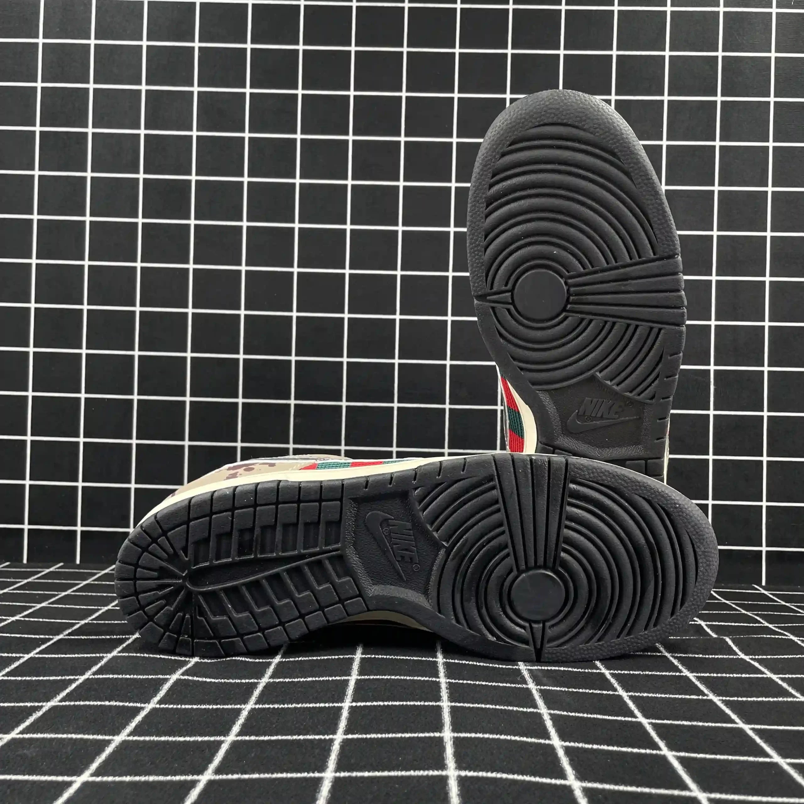 Nike Dunk SB Low Freddy Krueger Replica