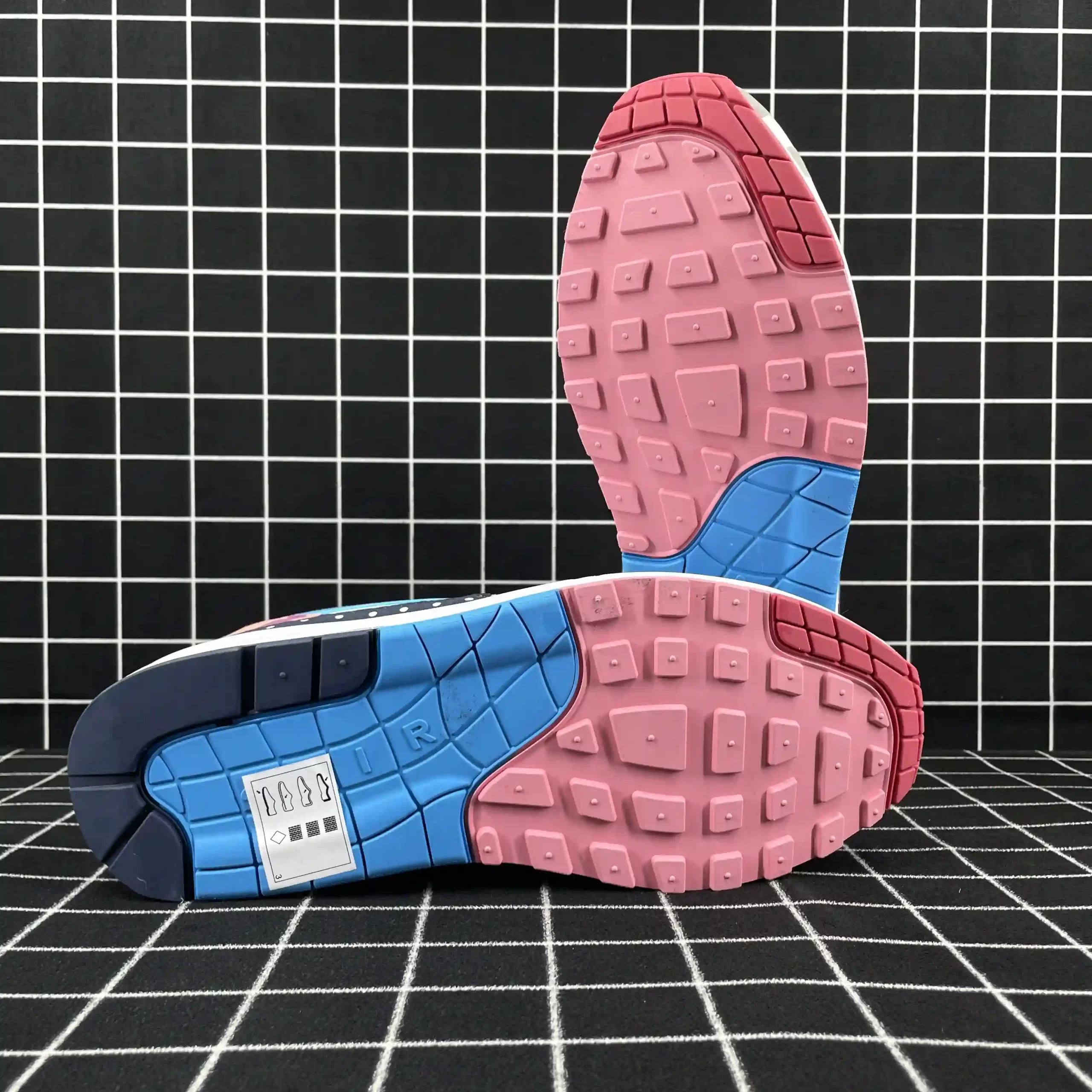 Nike Air Max 1 Parra (2018) Replica