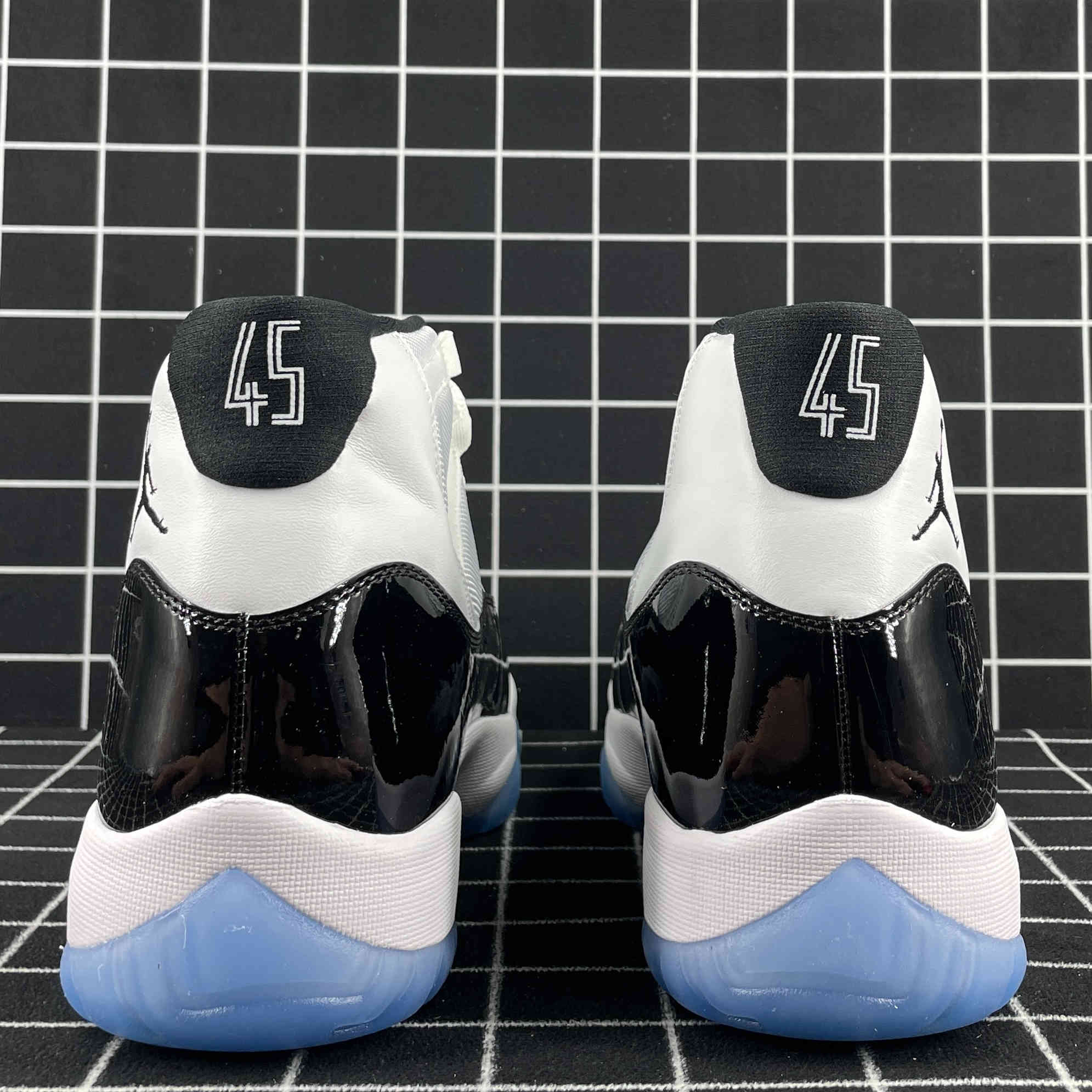 Air Jordan 11 Retro Low Emerald Replica