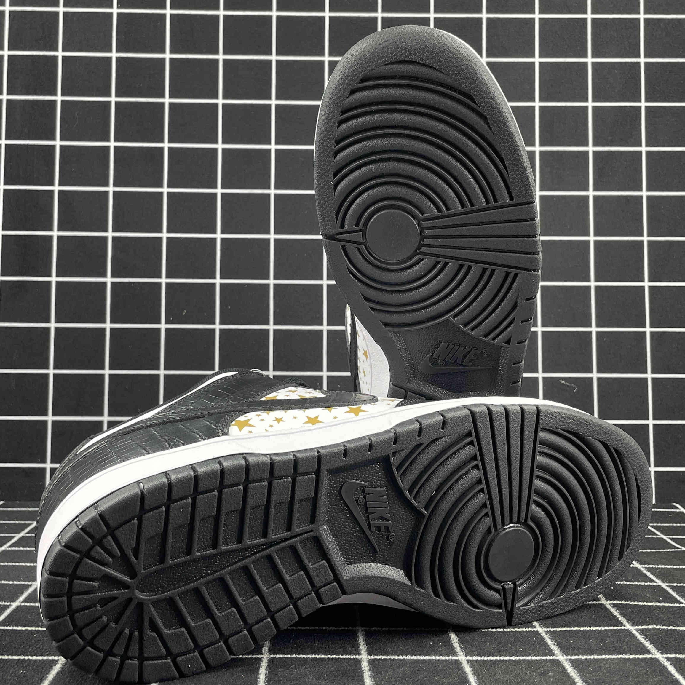 S*pre x dunk low og sb qs black replica