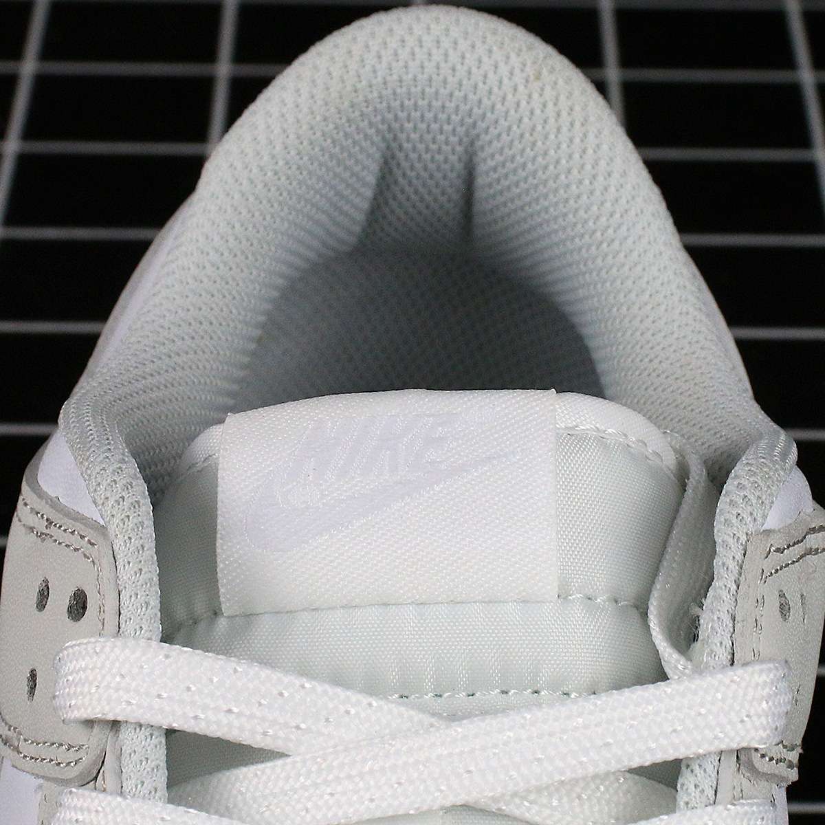 Nike Dunk Low Photon Dust (W) Replica