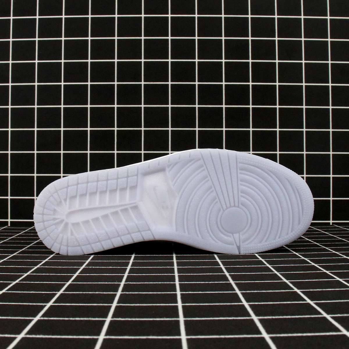 Jordan 1 Low Wolf Grey Replica