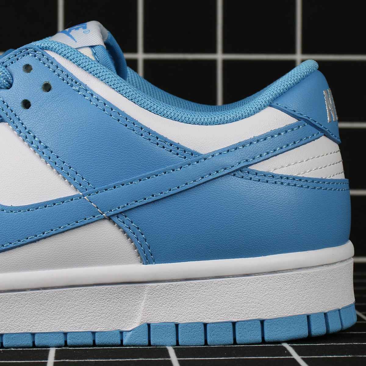 Dunk Low University Blue Replica