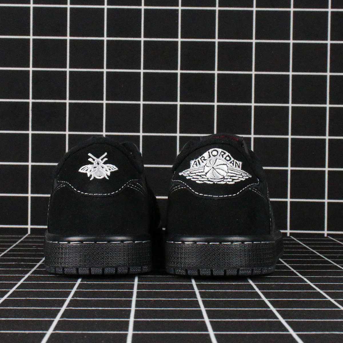 Jordan 1 Retro Low OG SP Travis Scott Black Phantom Replica