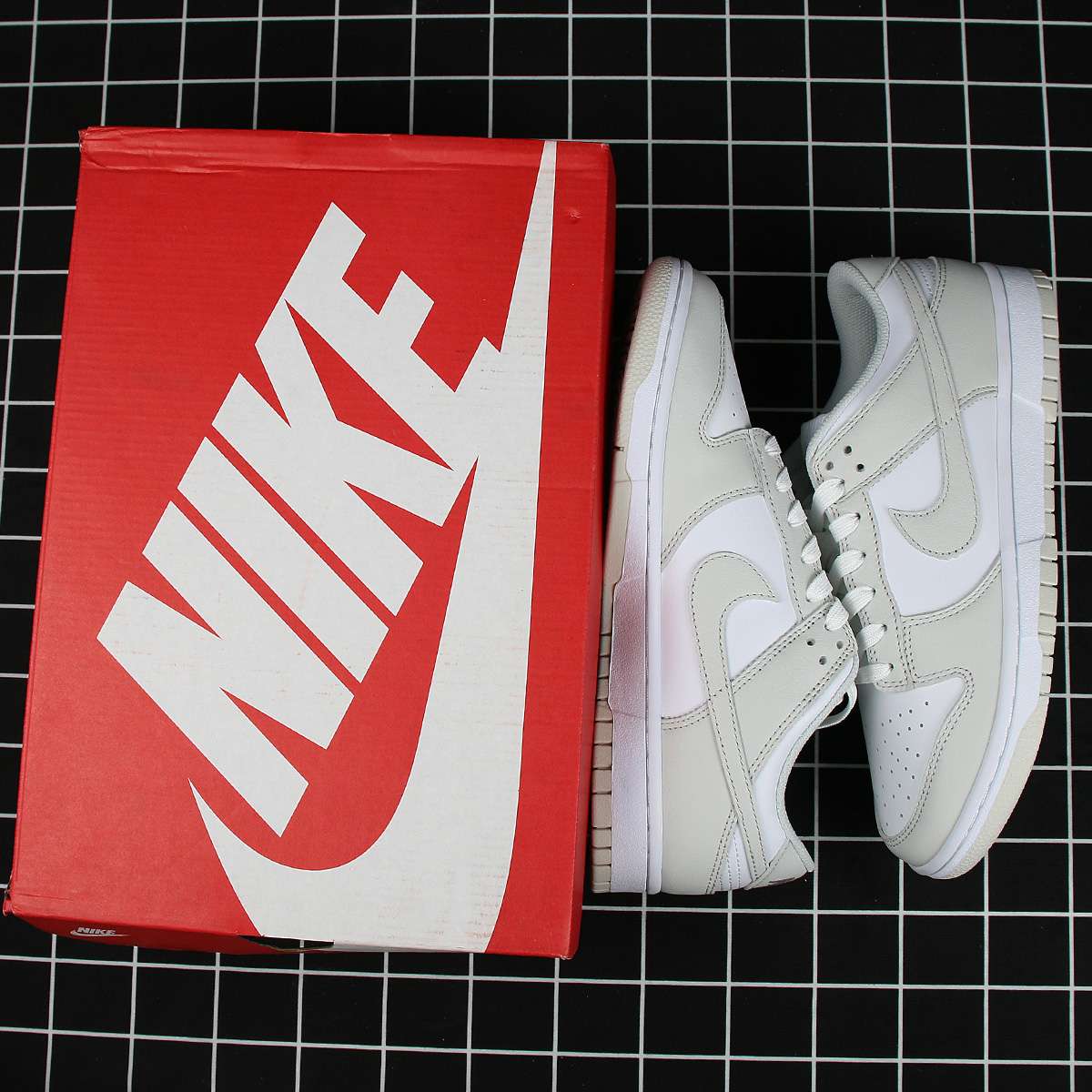 Nike Dunk Low Photon Dust (W) Replica