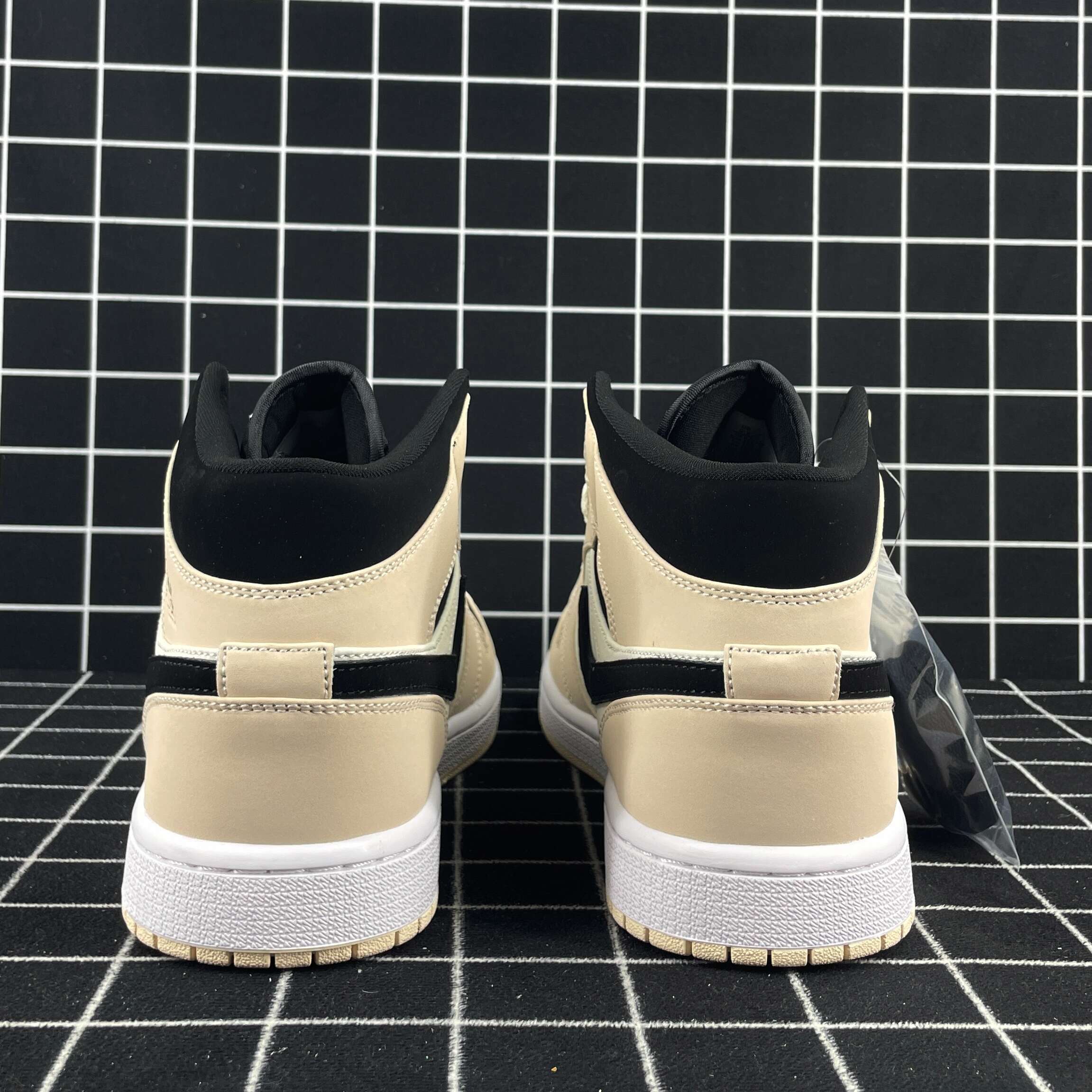 Air Jordan 1 Mid Barely Orange Replica