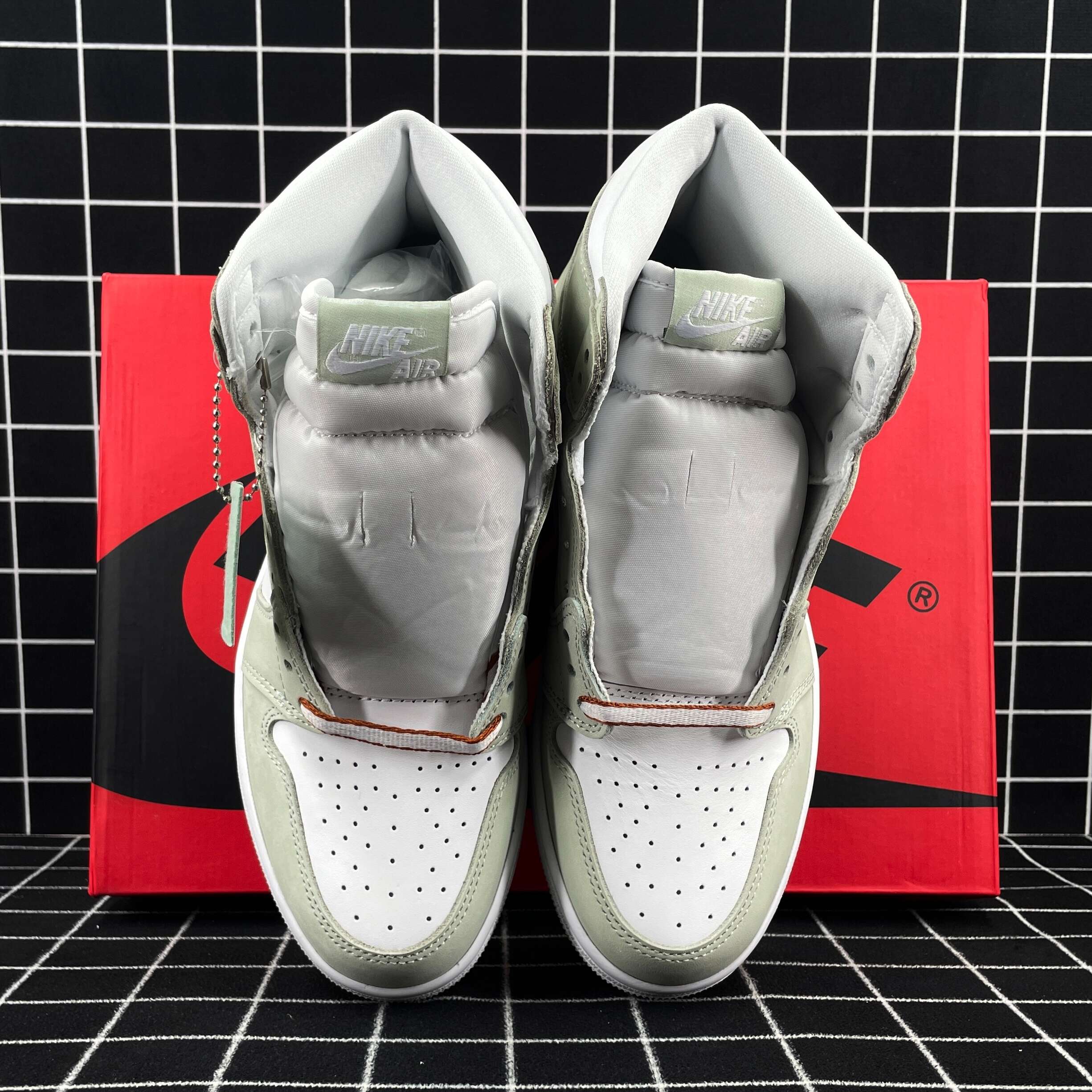 Air Jordan 1 Retro High OG Seafoam Replica