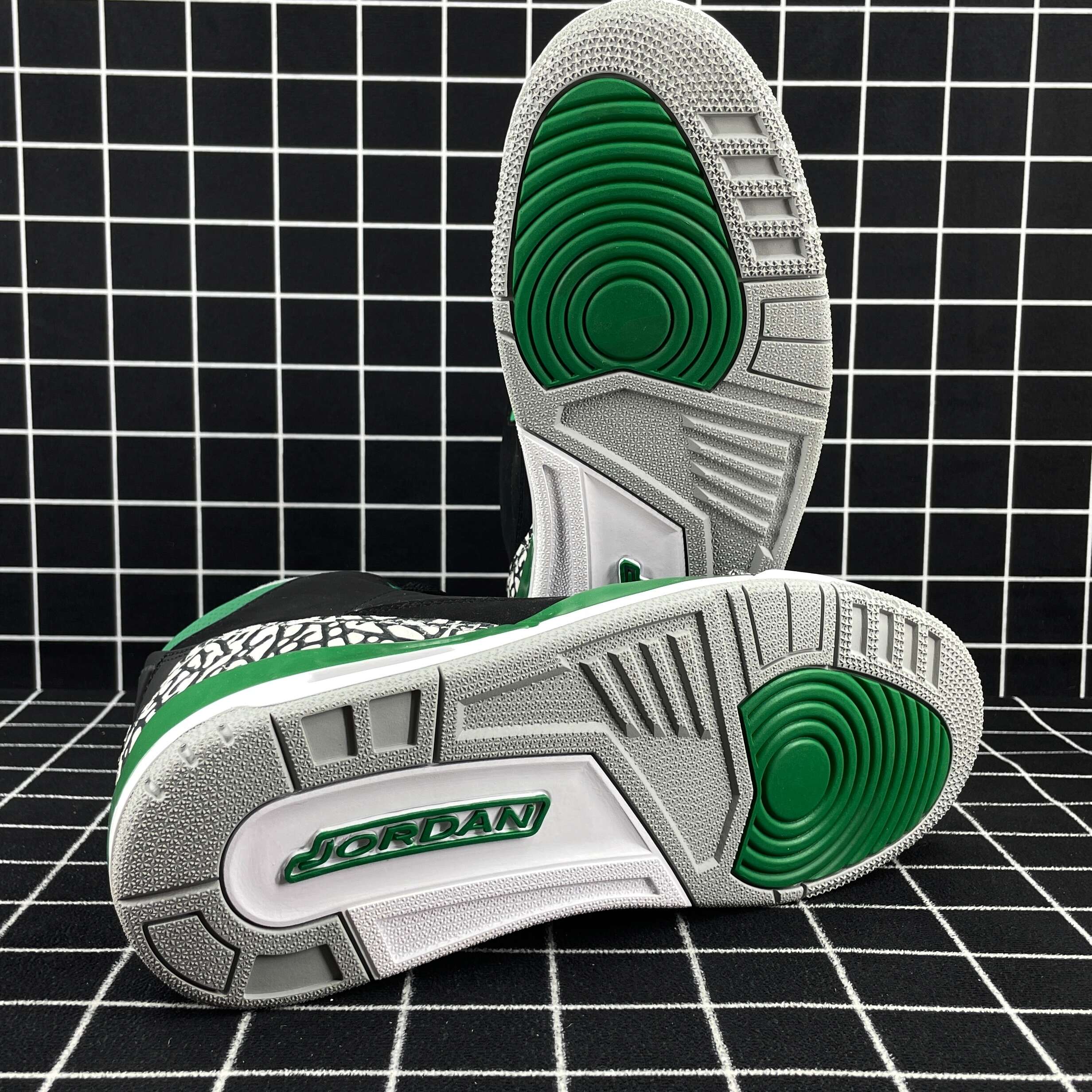 Air Jordan 3 Retro Pine Green Replica