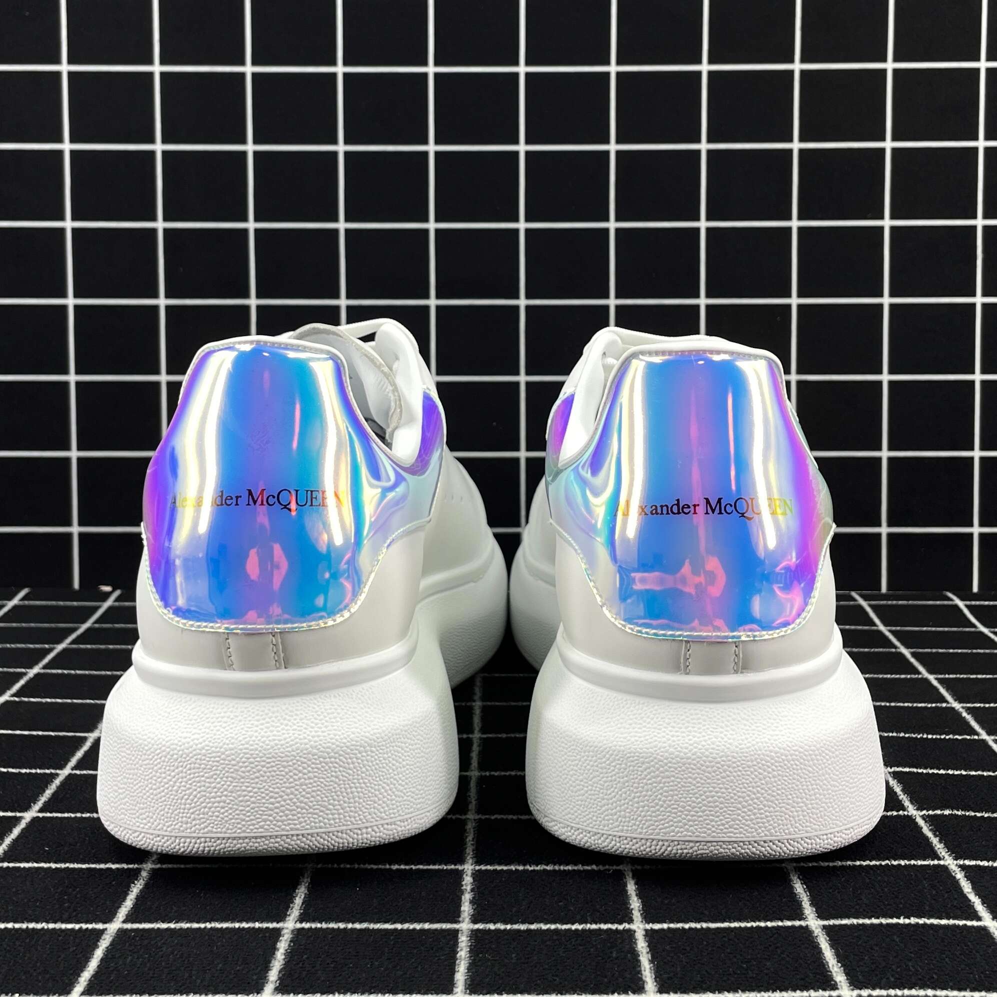 Alexander McQueen Oversized Sneaker White Smooth Calf Leather with Pearlescent Shock Pink Heel Replica