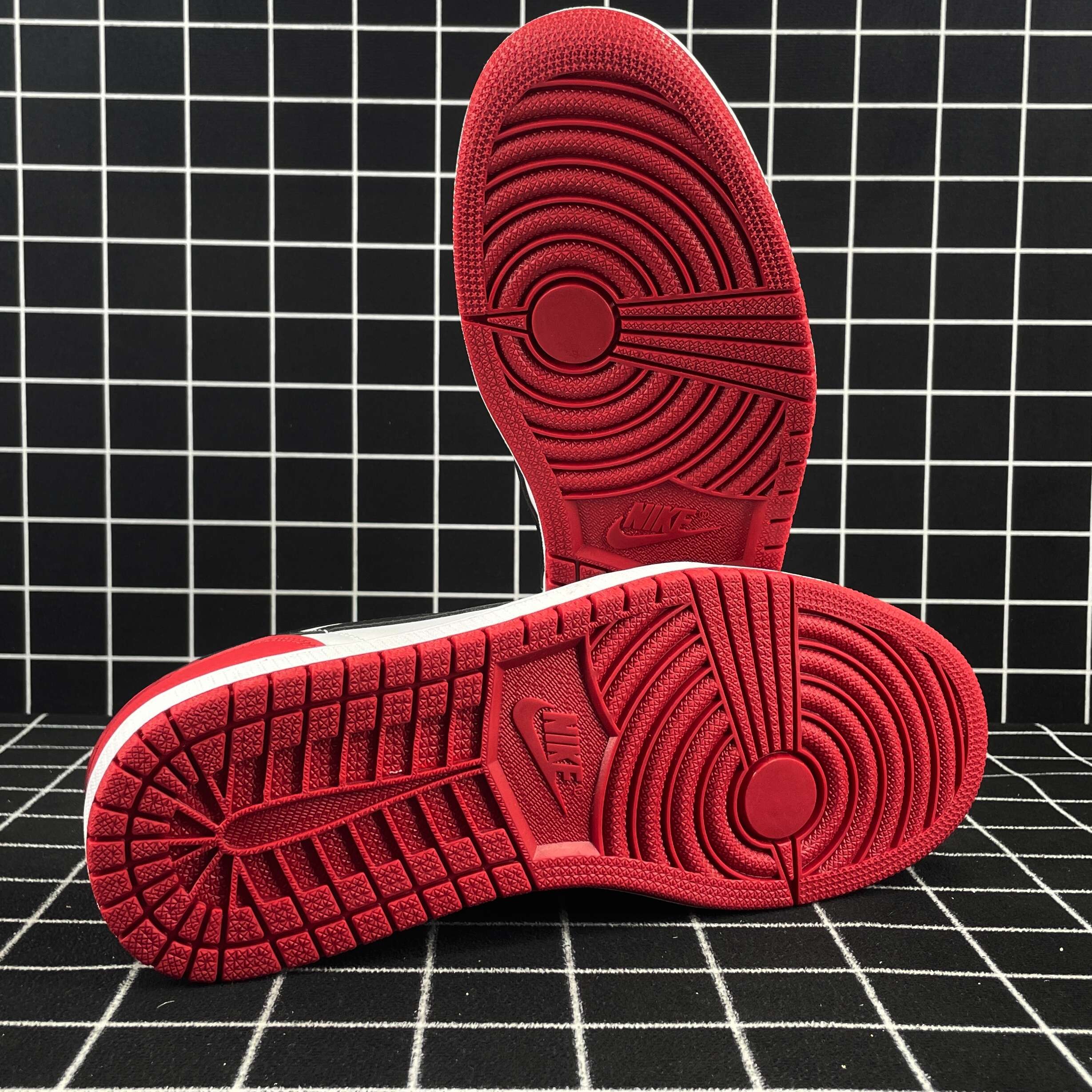 Jordan 1 Retro Low Chicago (2016) Replica