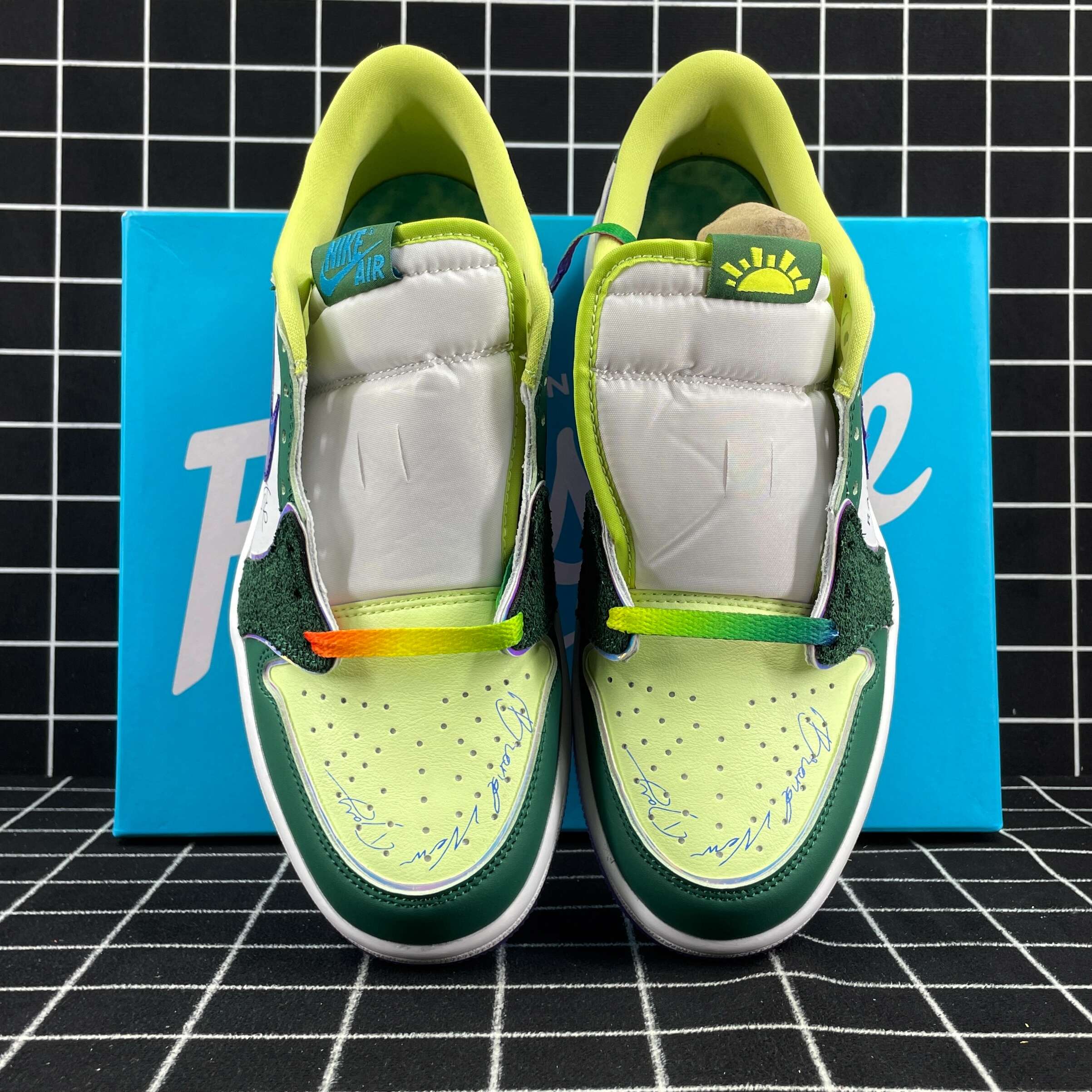 Jordan 1 Retro Low OG Doernbecher (2023)