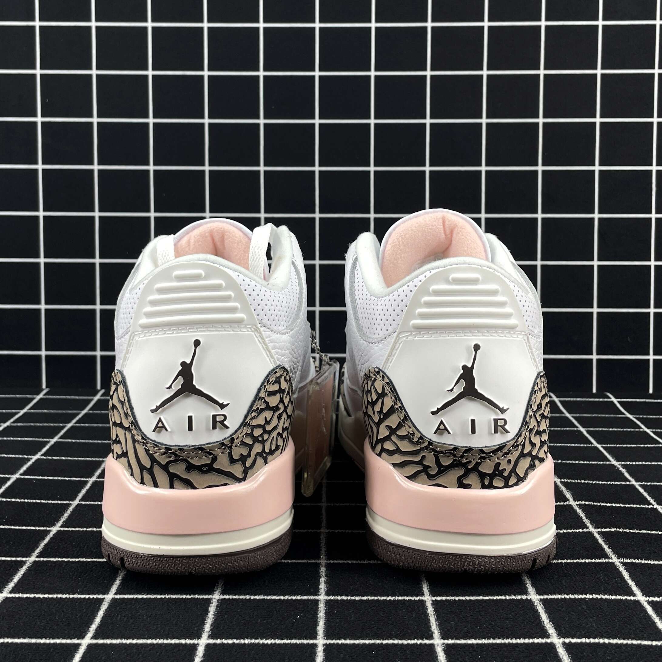 Jordan 3 Retro Neapolitan Dark Mocha (W) Replica
