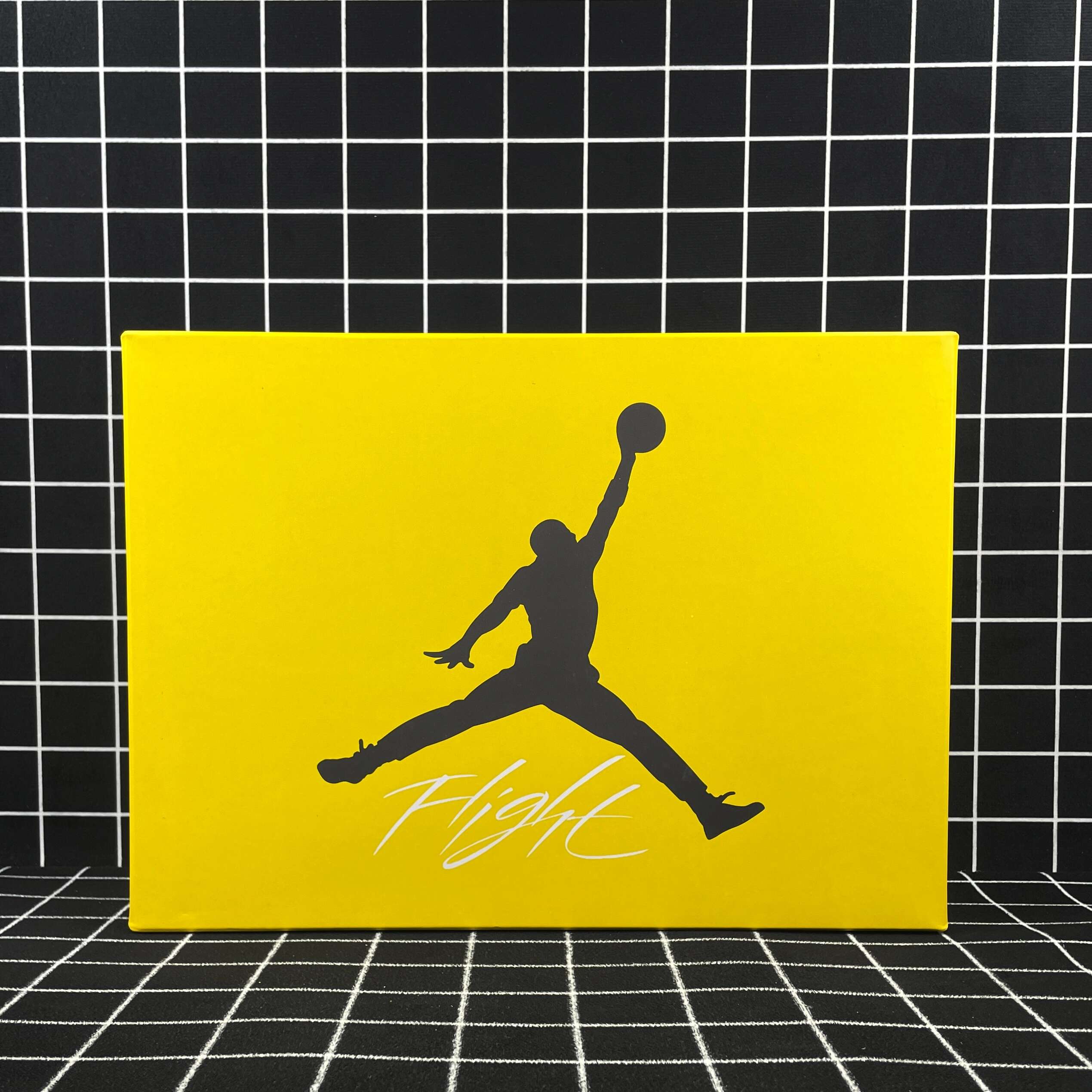 Jordan 4 Retro Lightning Replica