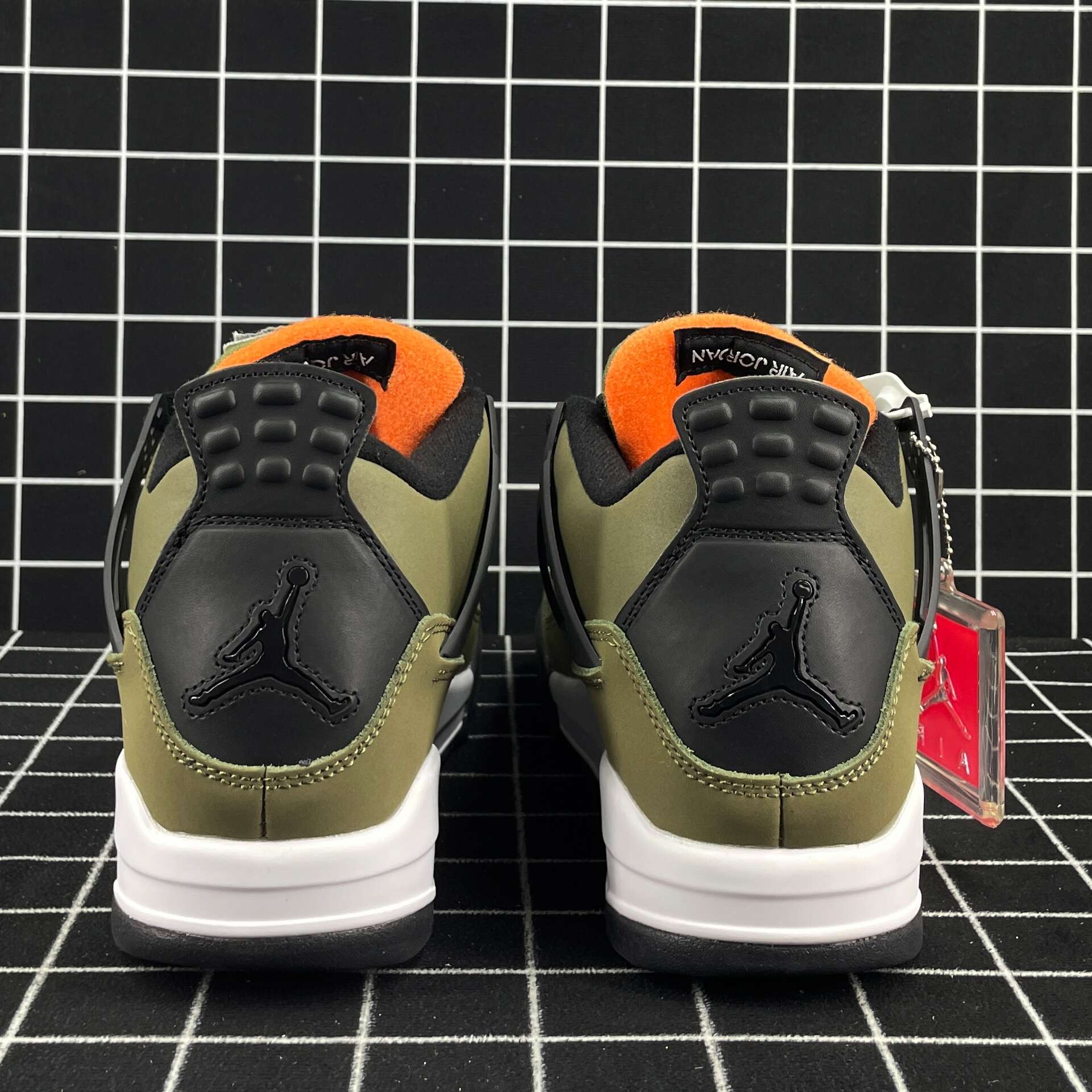 Jordan 4 Retro Undefeated Replica