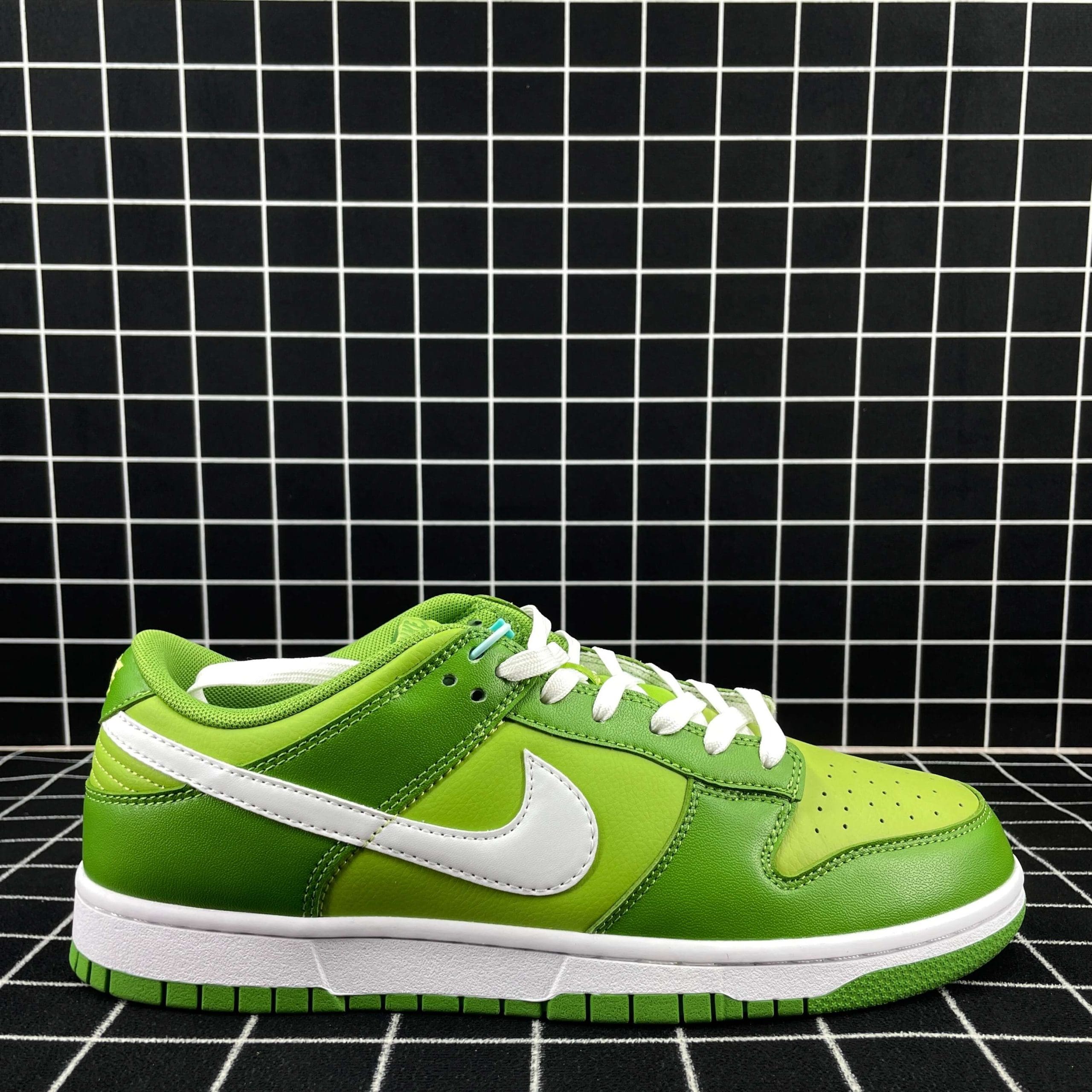 Nike Dunk Low Chlorophyll (PS) Replica