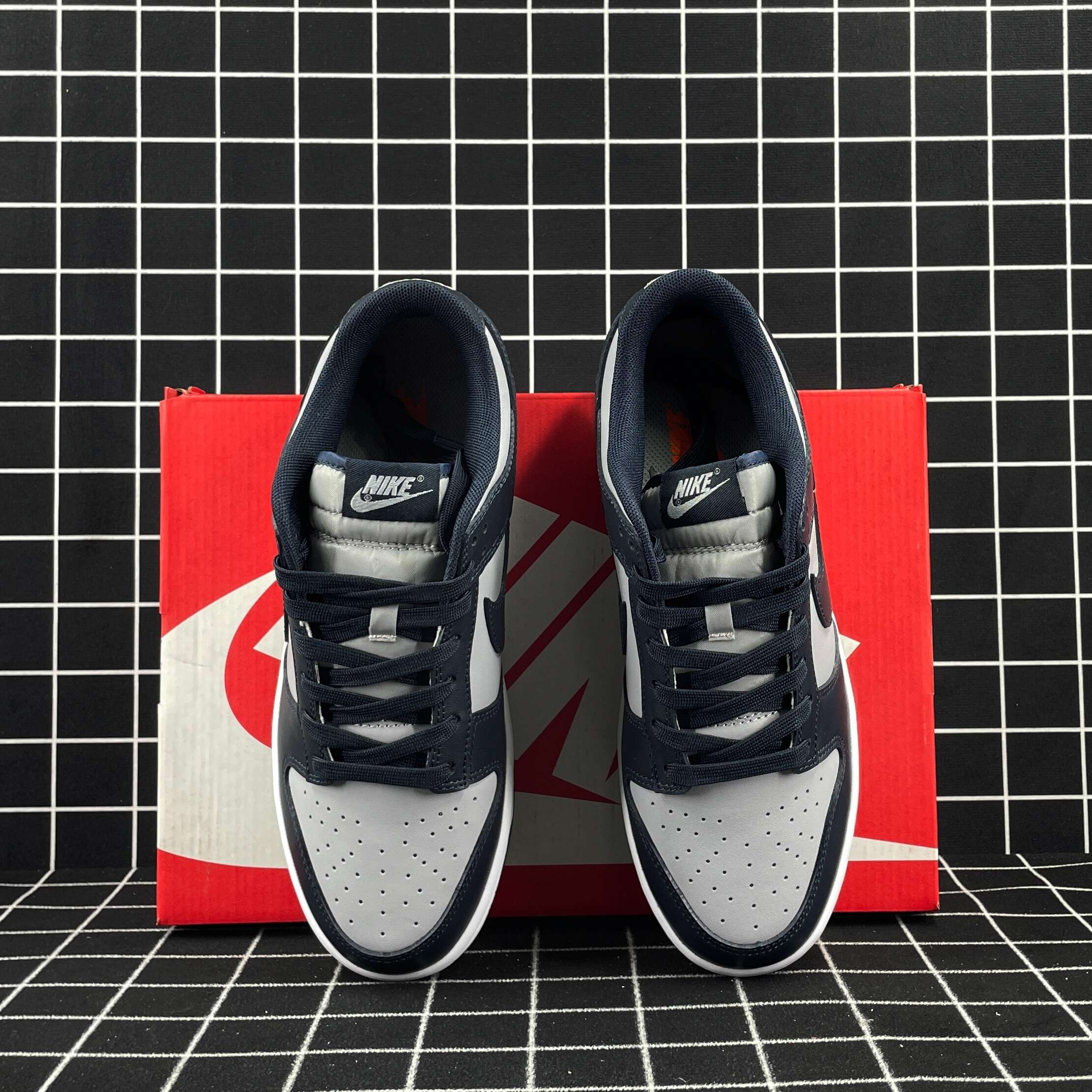 Nike Dunk Low Georgetown Replica