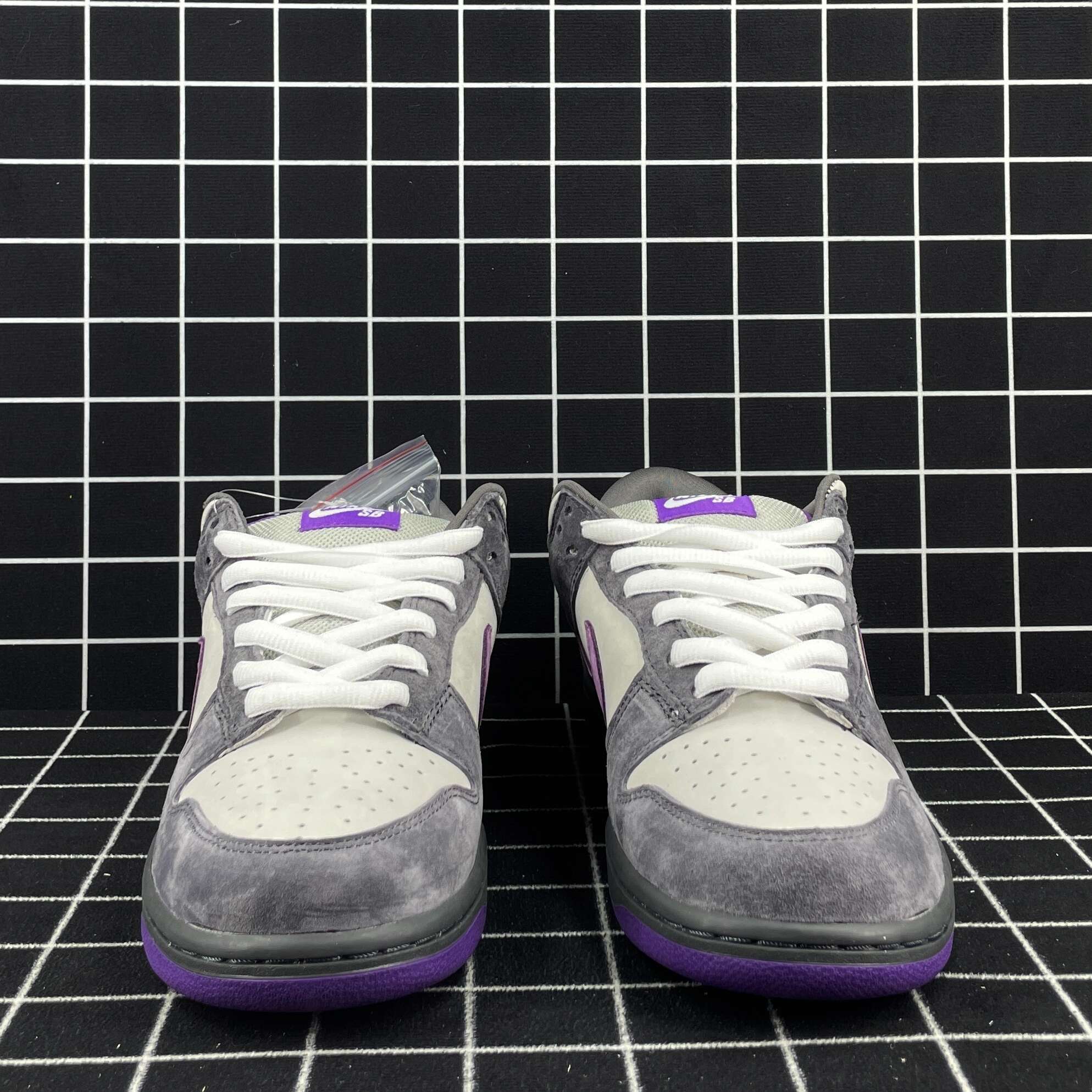 Nike Dunk SB Low Purple Pigeon Replica