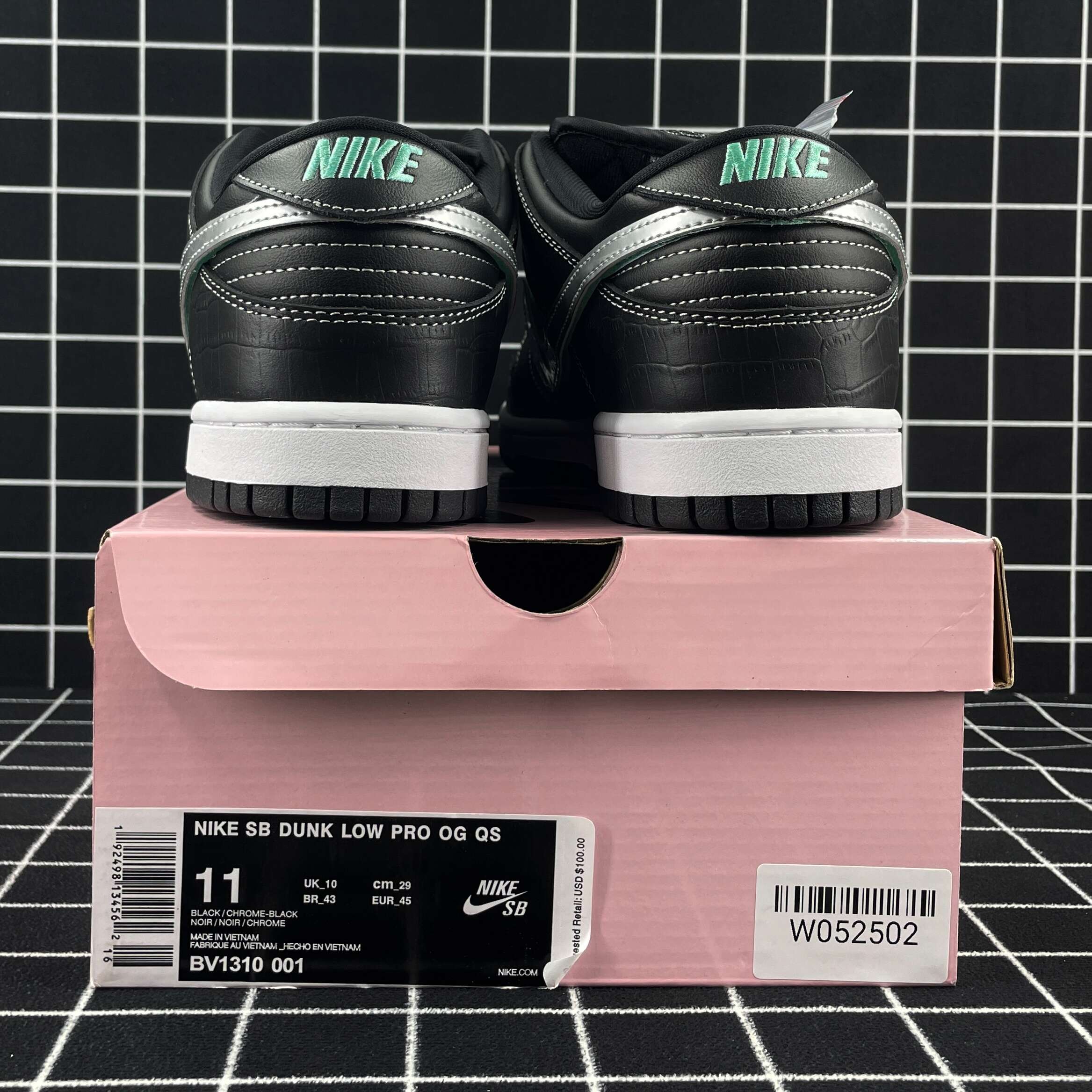 nike sb dunk low Di*m*nd s*pply co black Di*m*nd replica