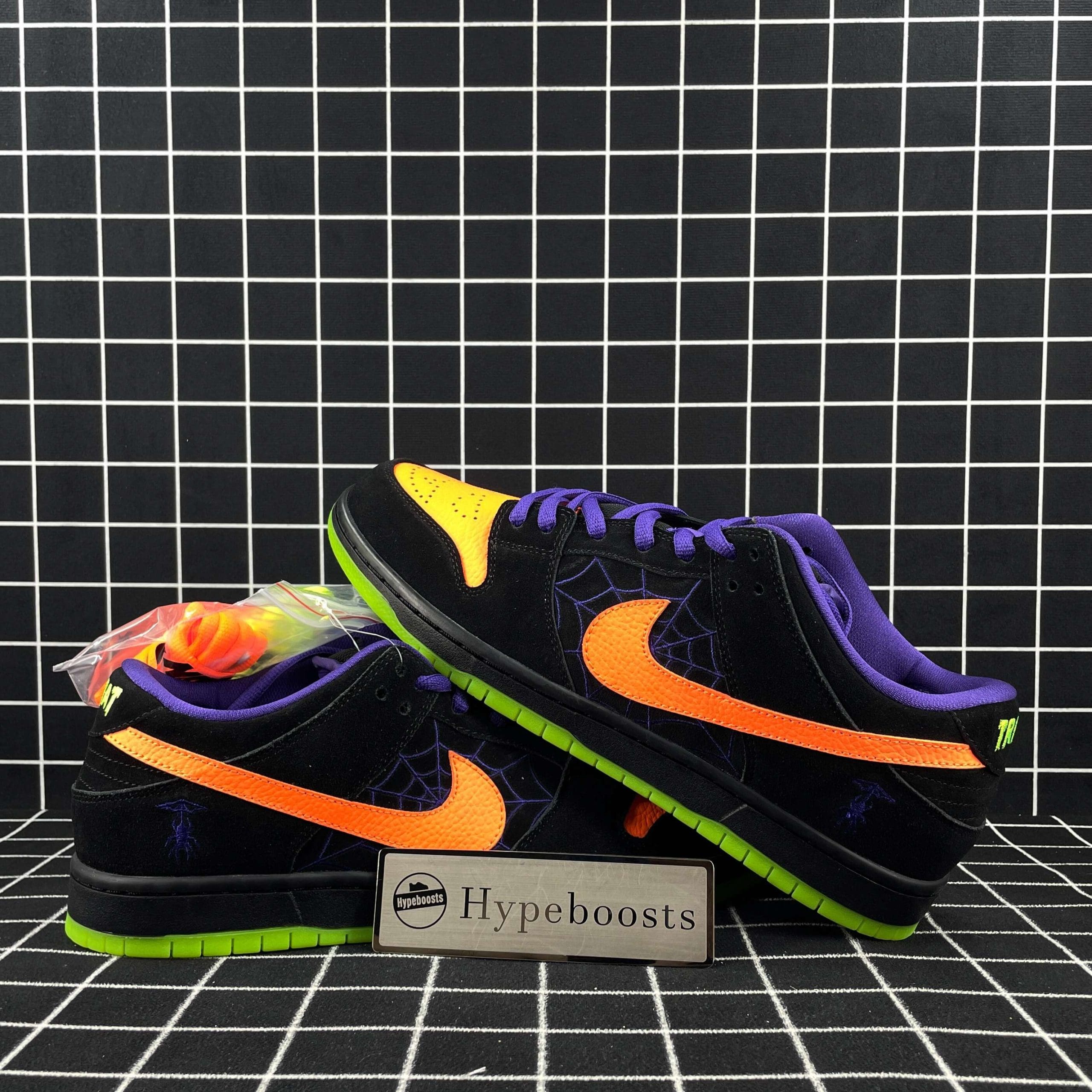 Dunk Low SB Night of Mischief Replica