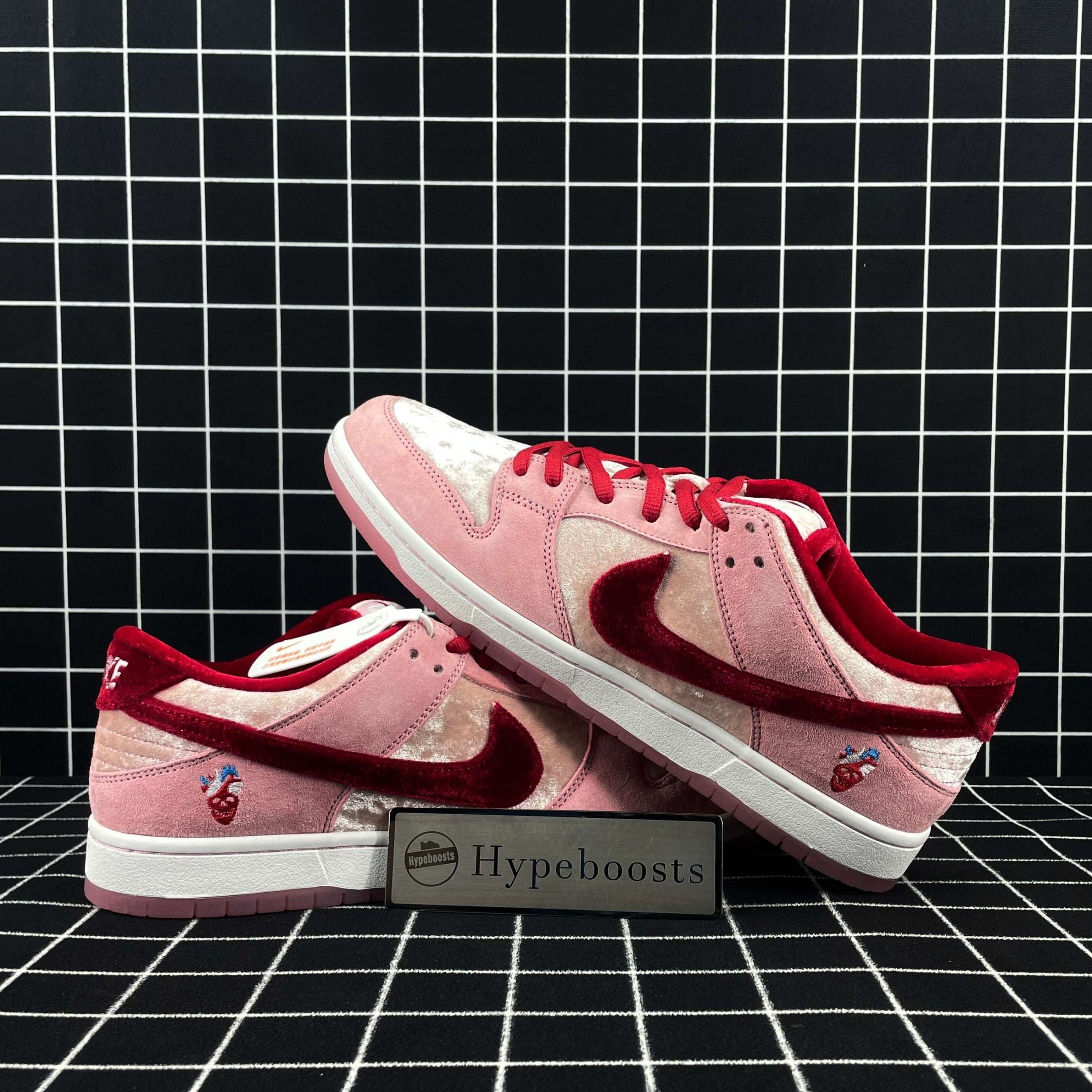 Nike SB Dunk Low StrangeLove Skateboards Replica