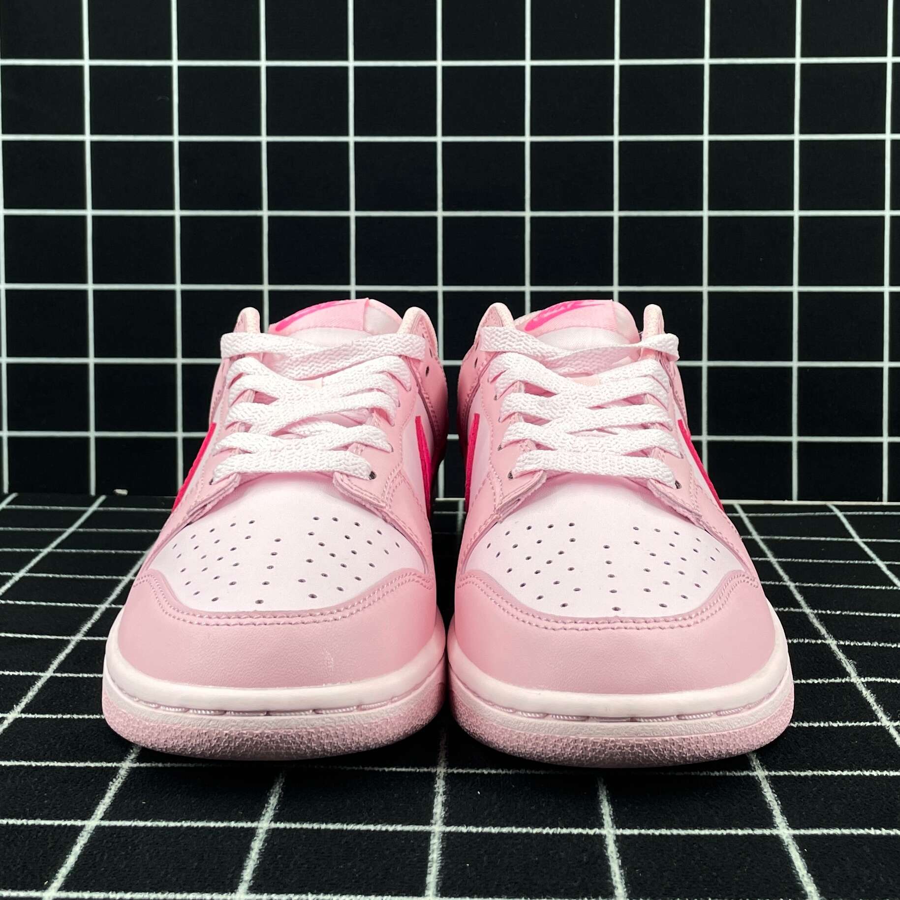 Nike Dunk Low Triple Pink (PS) Replica