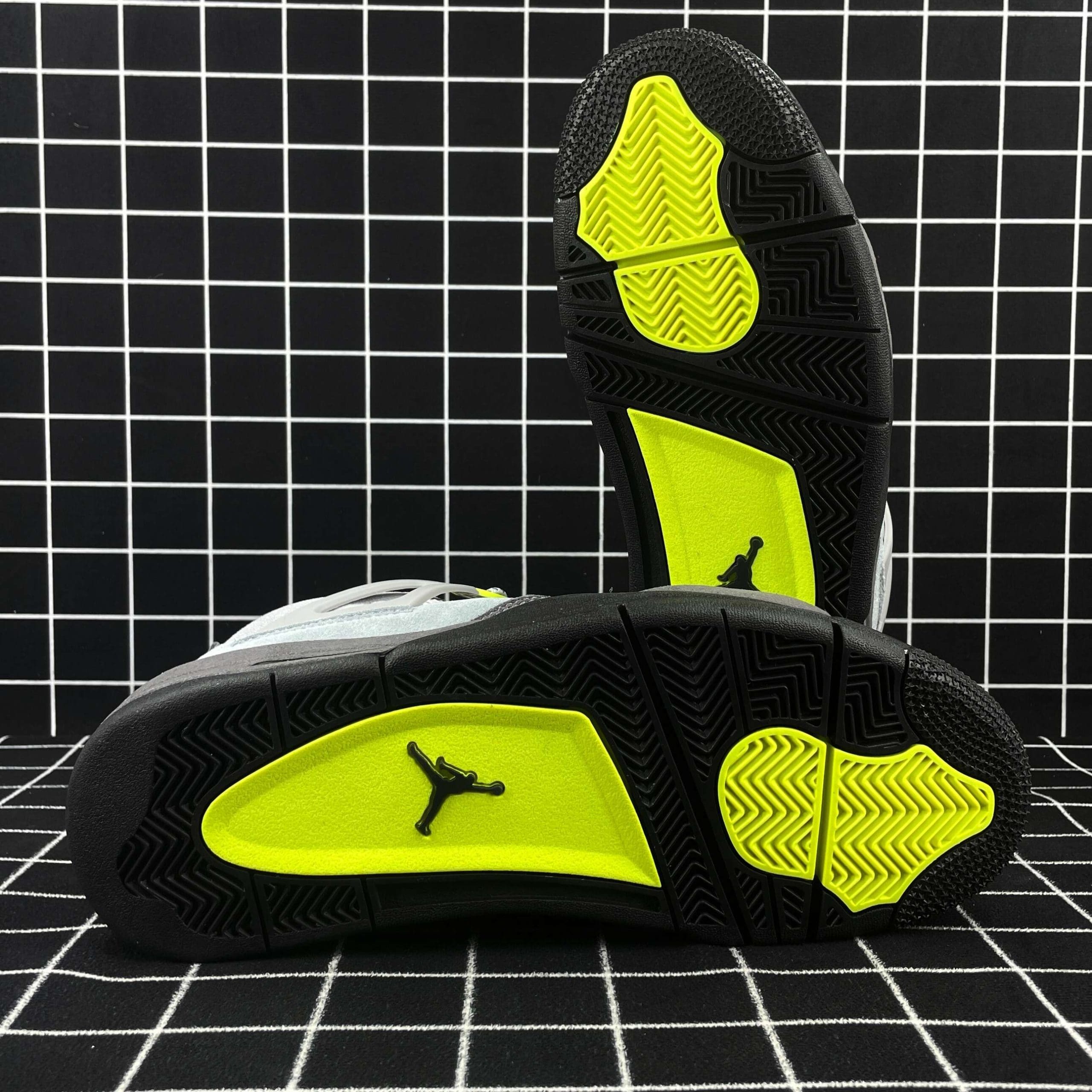 Air Jordan 4 Retro SE GS Neon 95 Replica