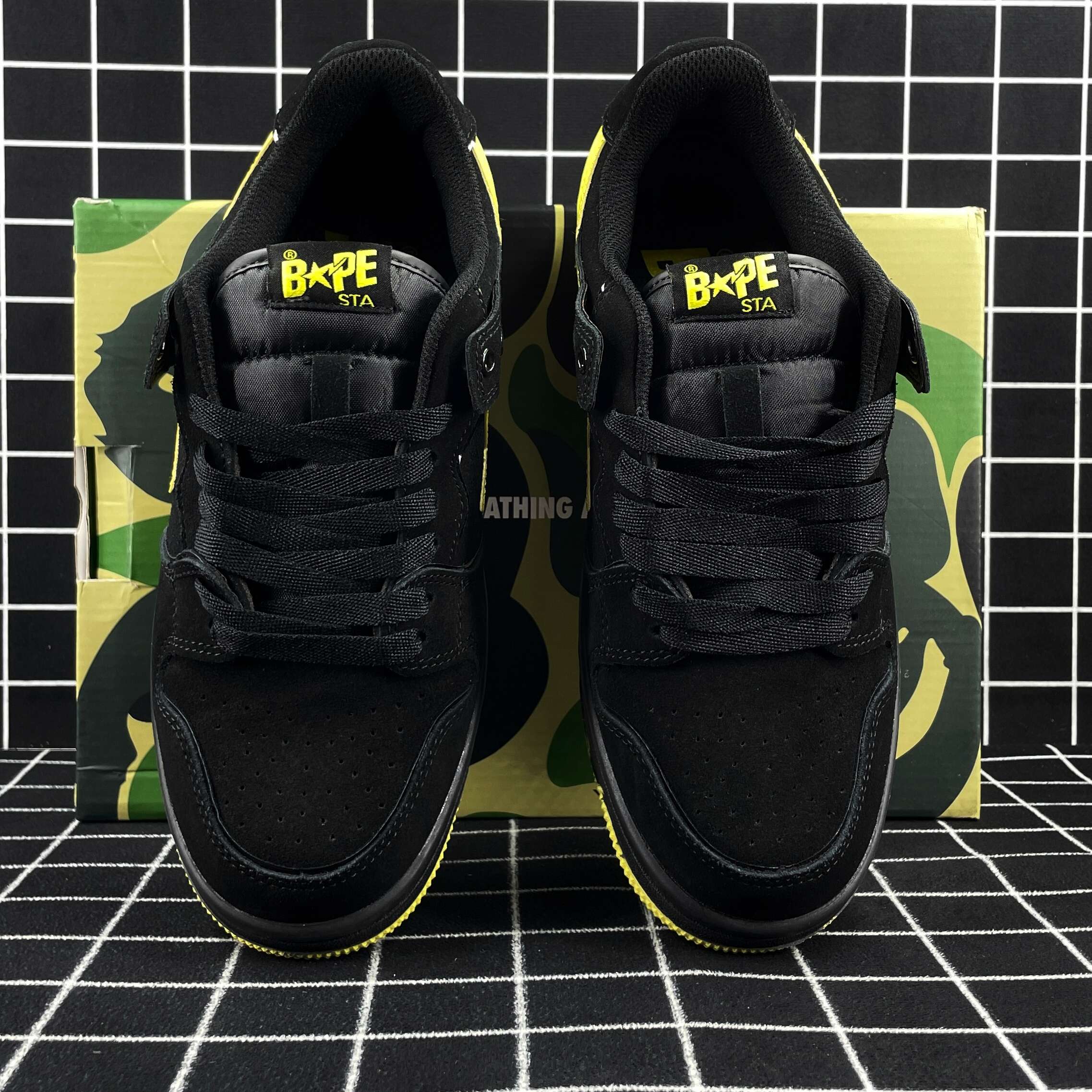 Bapesta Suede Black Replica