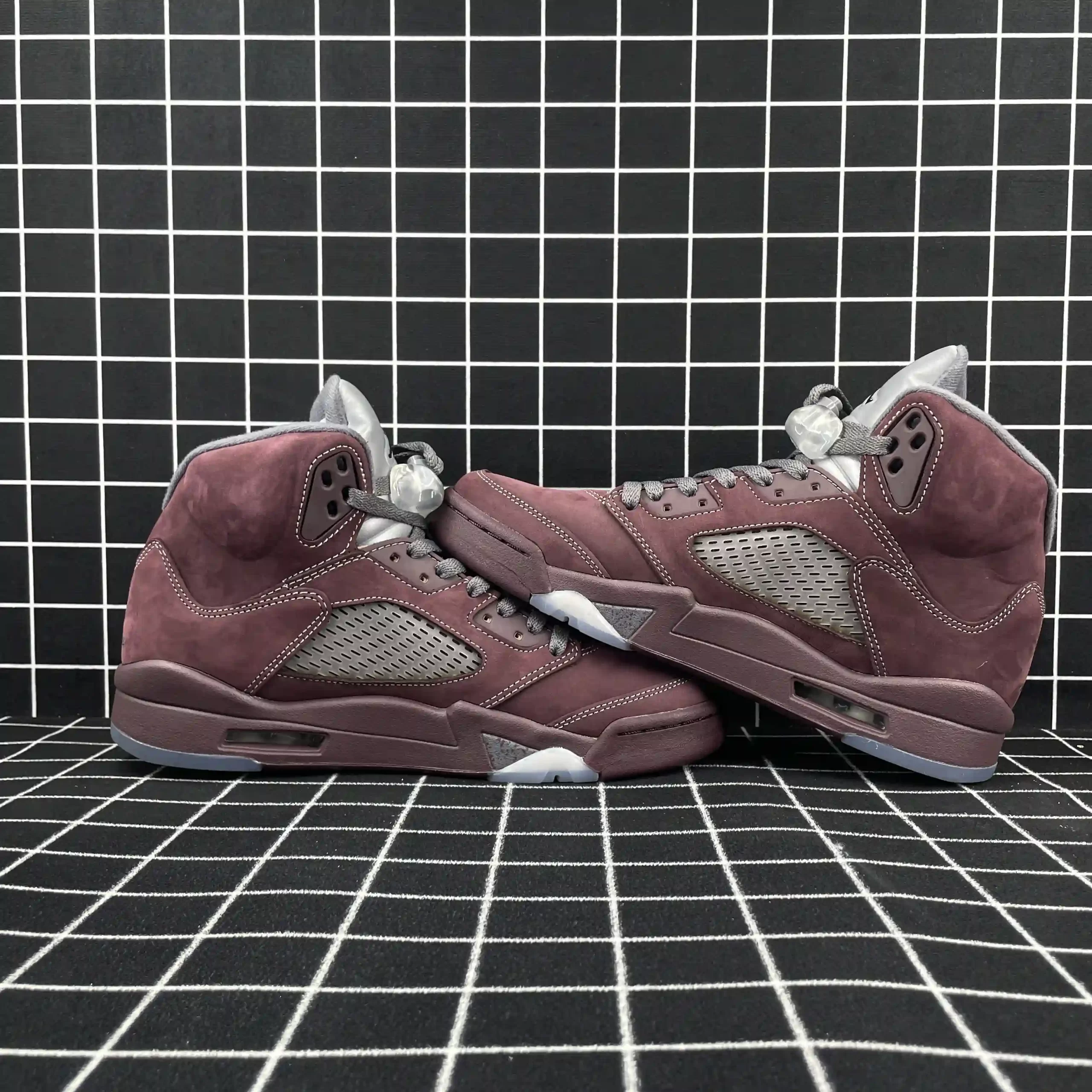 Jordan 5 Retro Burgundy (2023) Replica