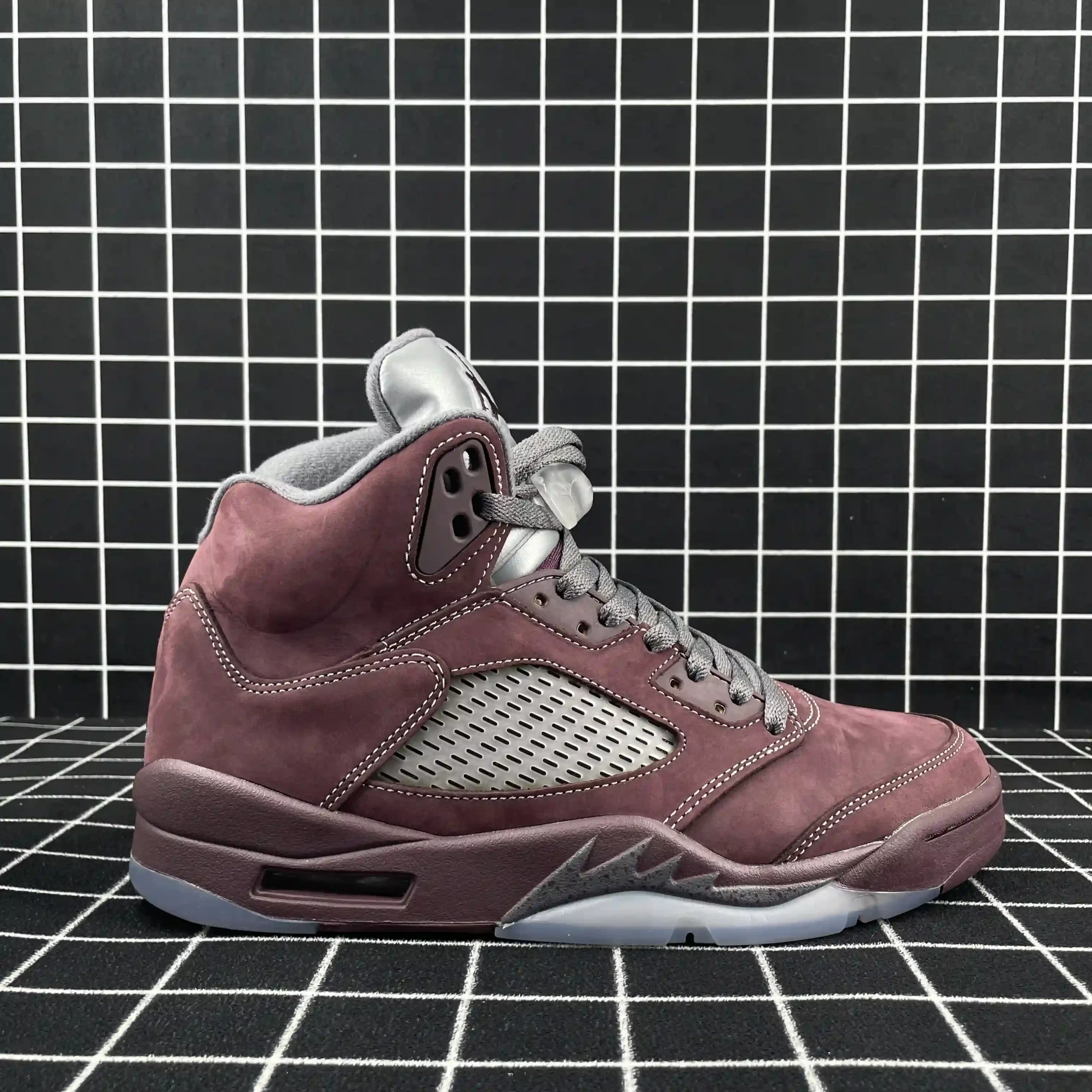 Jordan 5 Retro Burgundy (2023) Replica