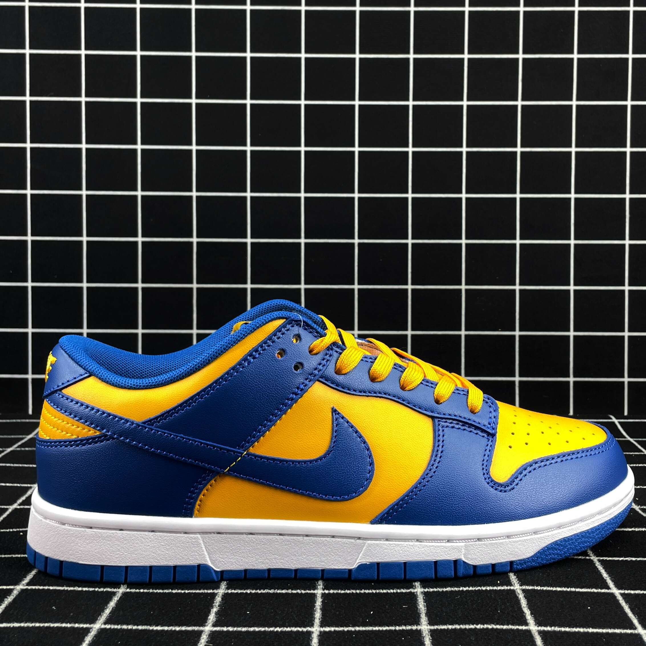 Nike Dunk Low UCLA Replica