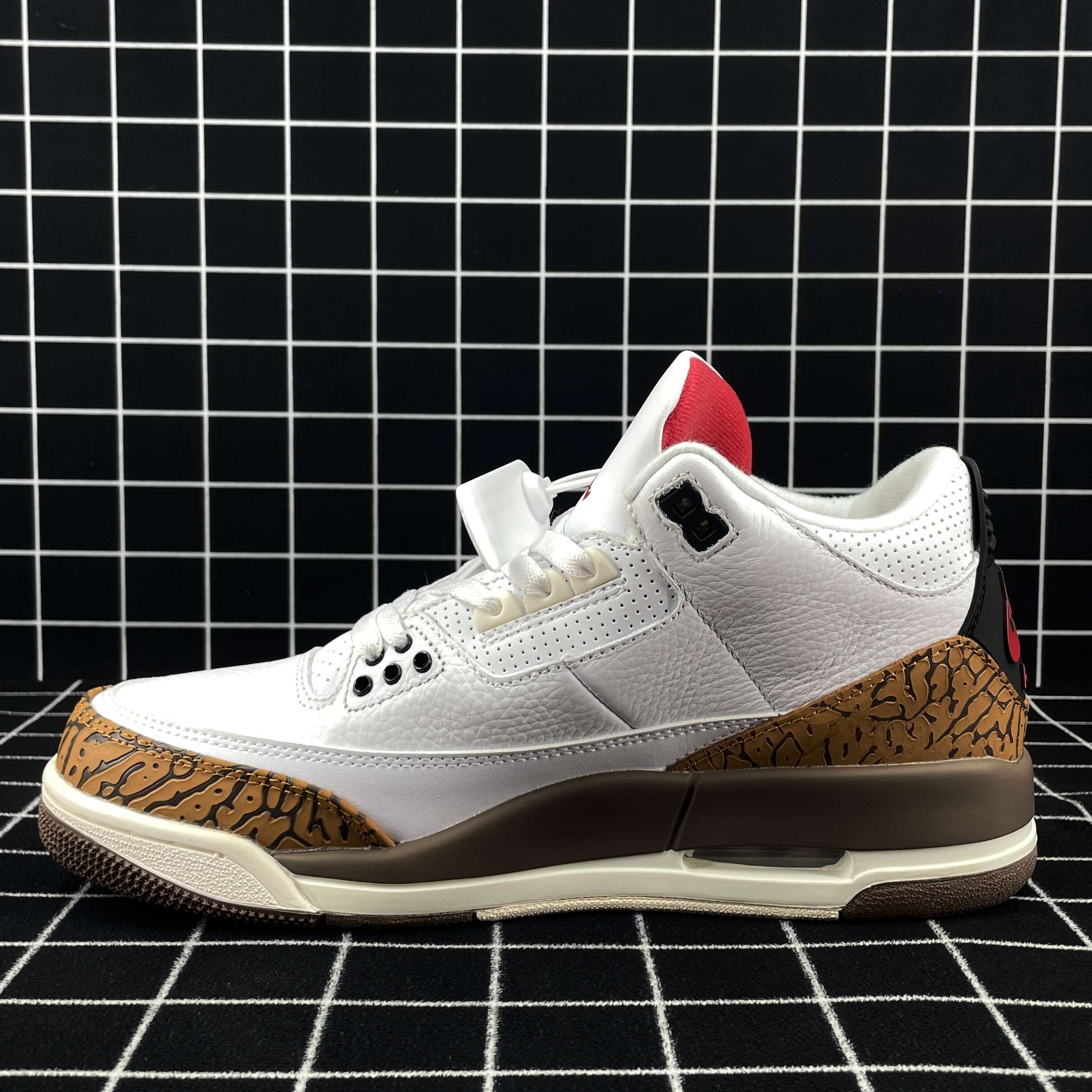 Travis Scott x Air Jordan 3 Palomino Replica