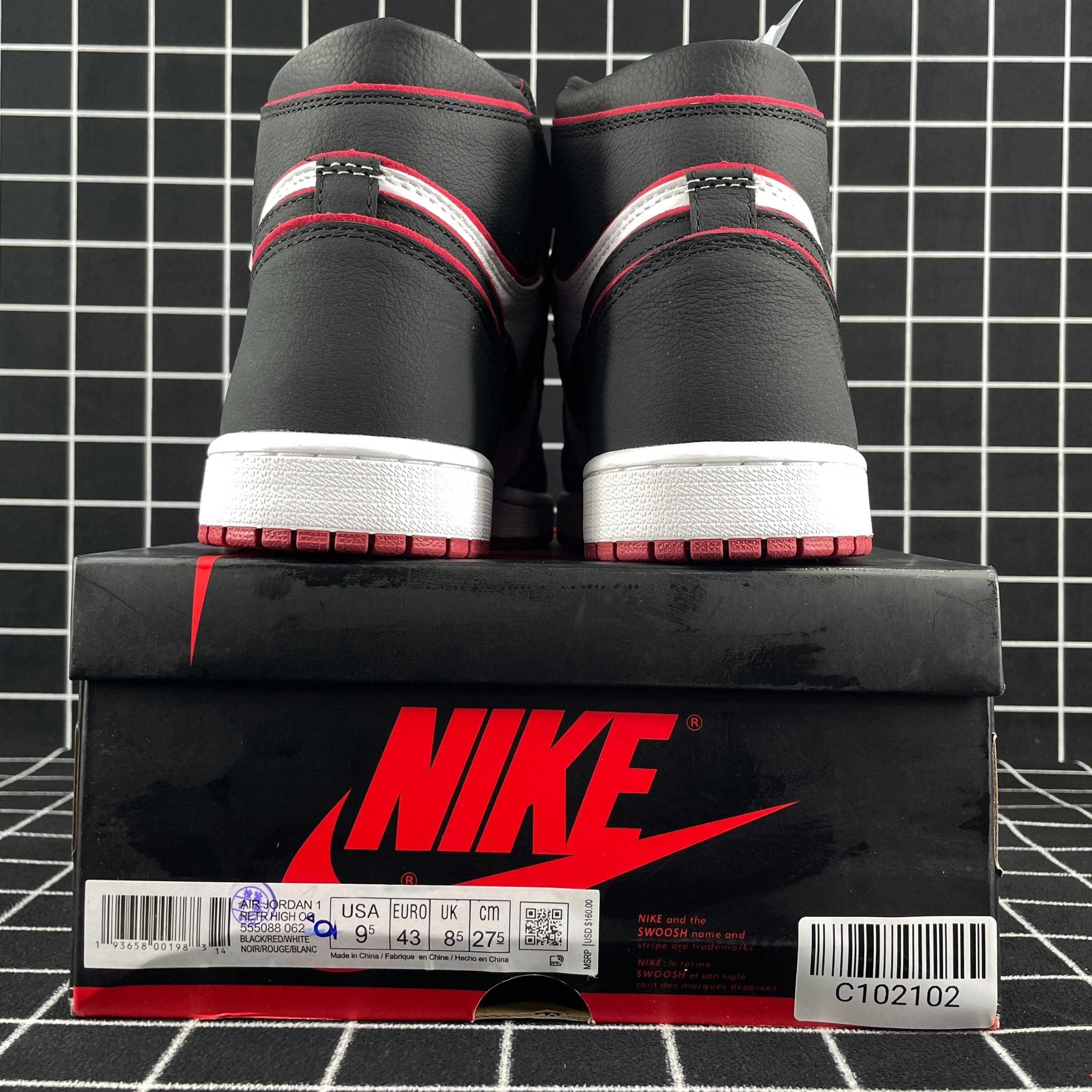 Air Jordan 1 Retro High OG Bloodline Replica