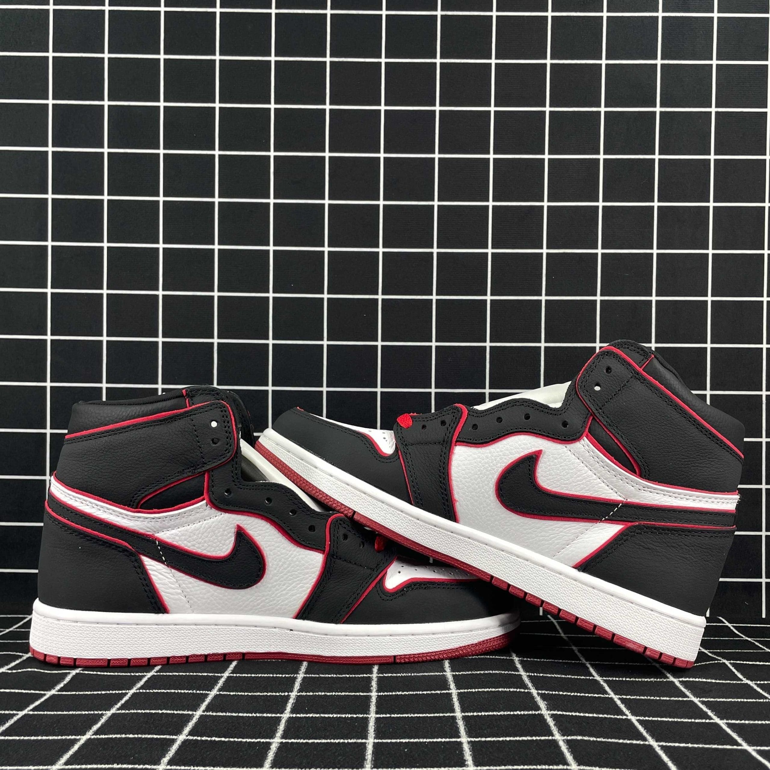 Air Jordan 1 Retro High OG Bloodline Replica