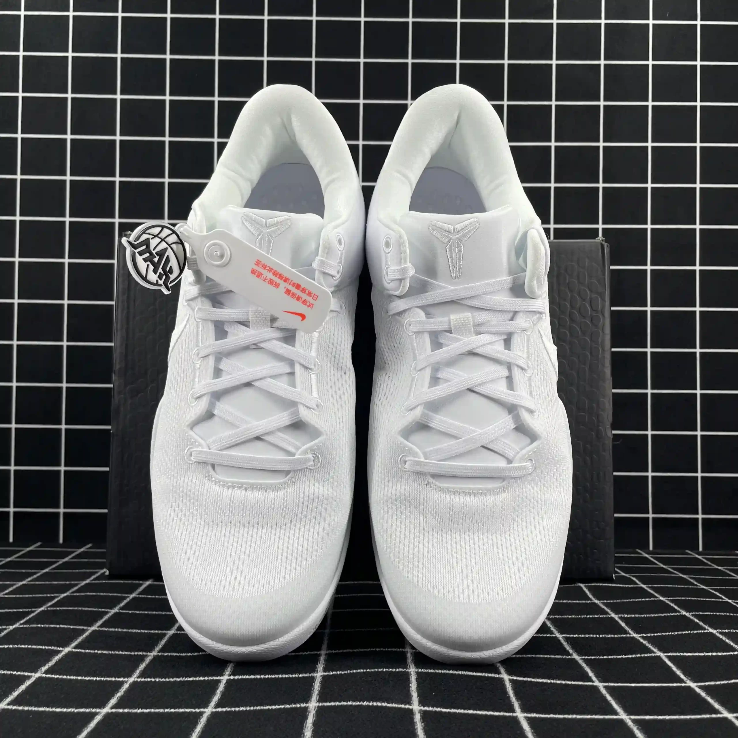 Nike Kobe 8 Protro Halo Replica