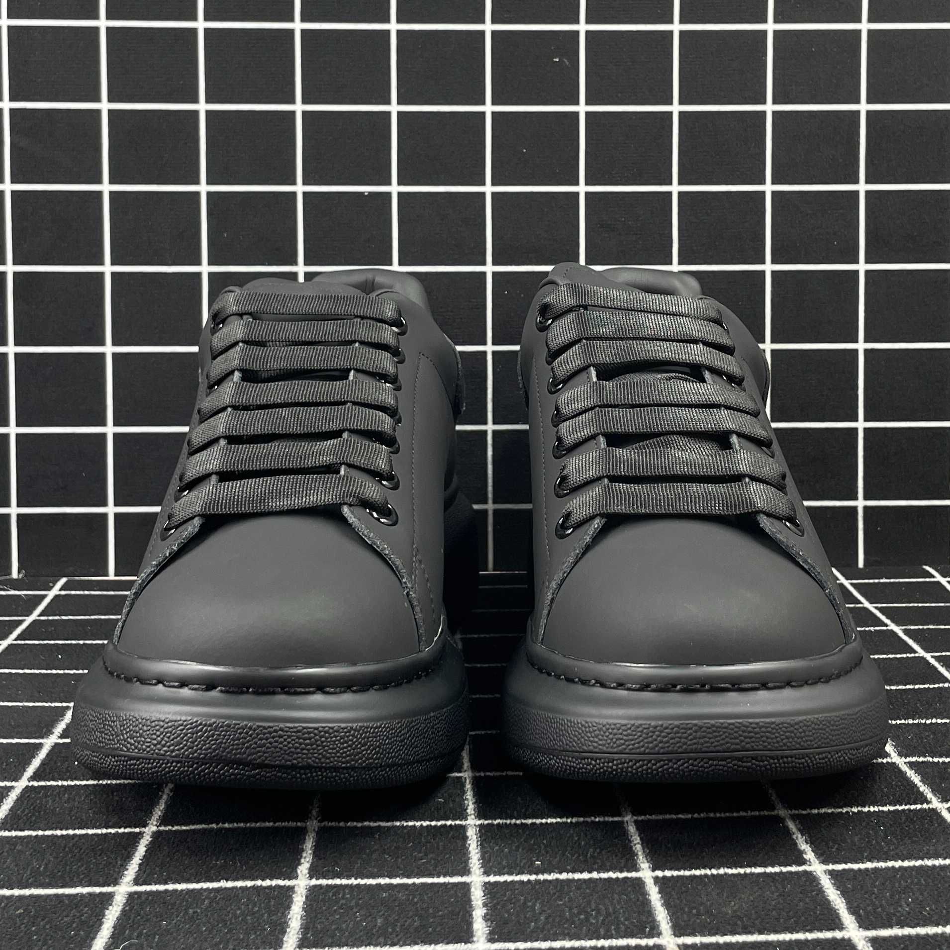 Alexander McQueen Oversized Sneaker Black Suede Goatskin Replica