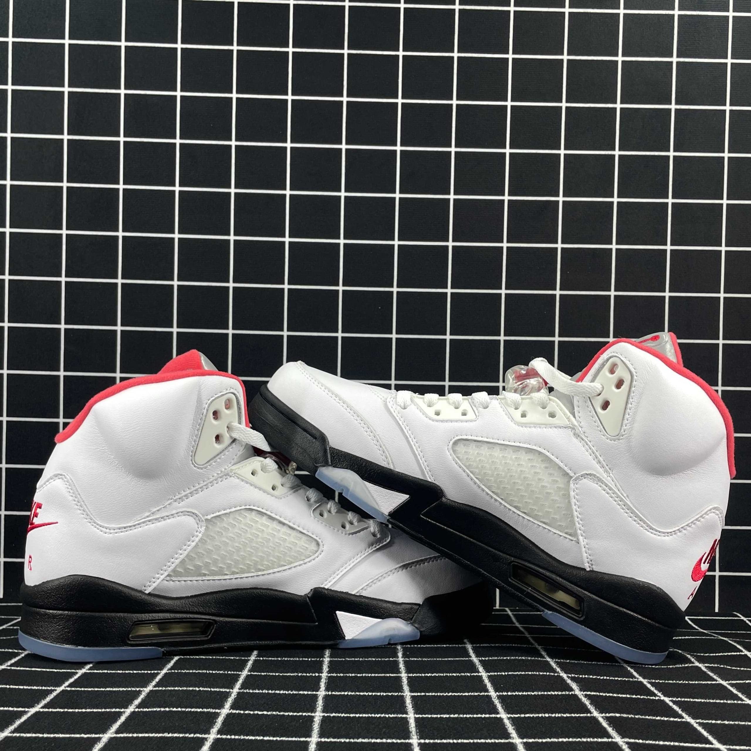 Jordan 5 Retro Fire Red Silver Tongue (2020) Replica