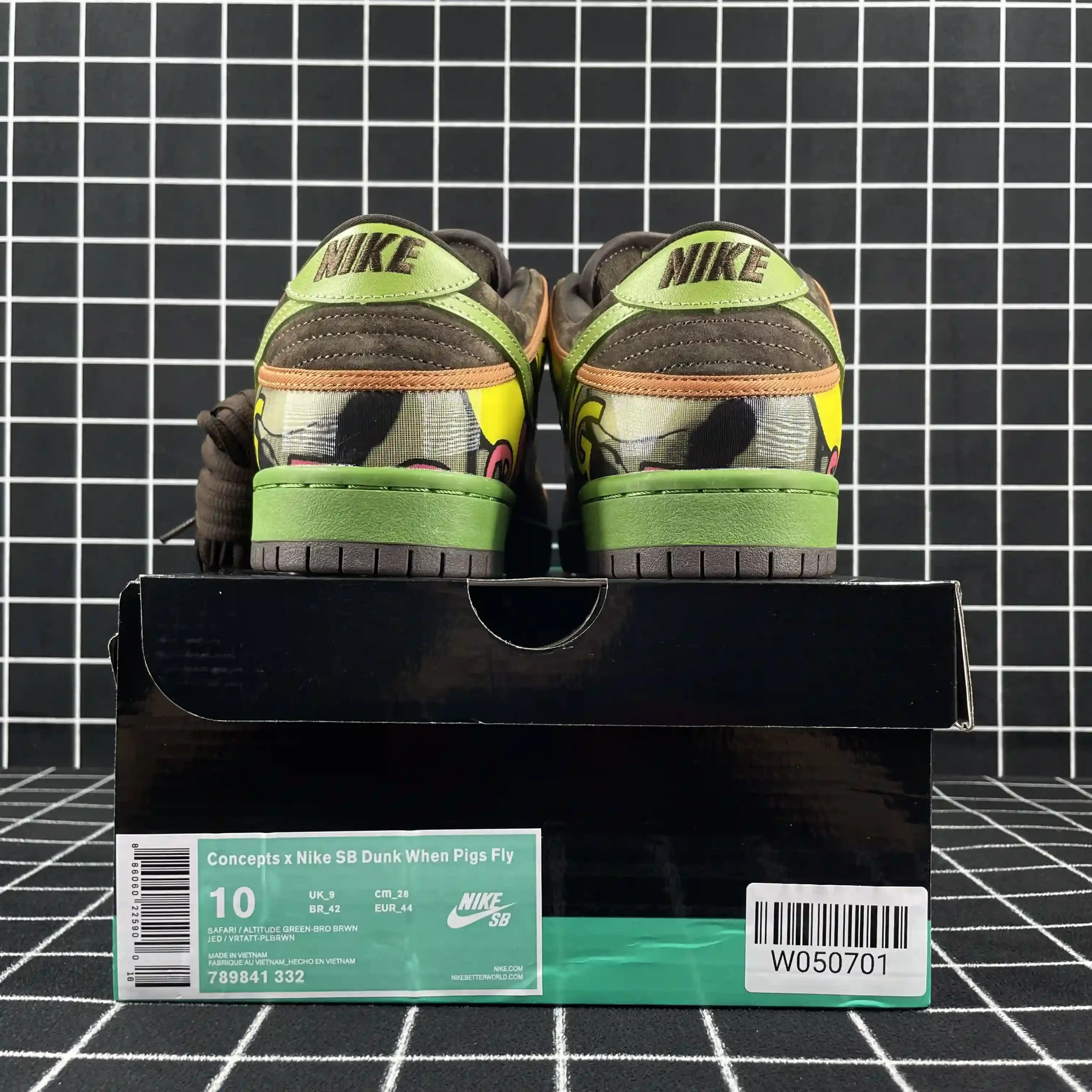 Nike SB Dunk Low De La Soul Replica