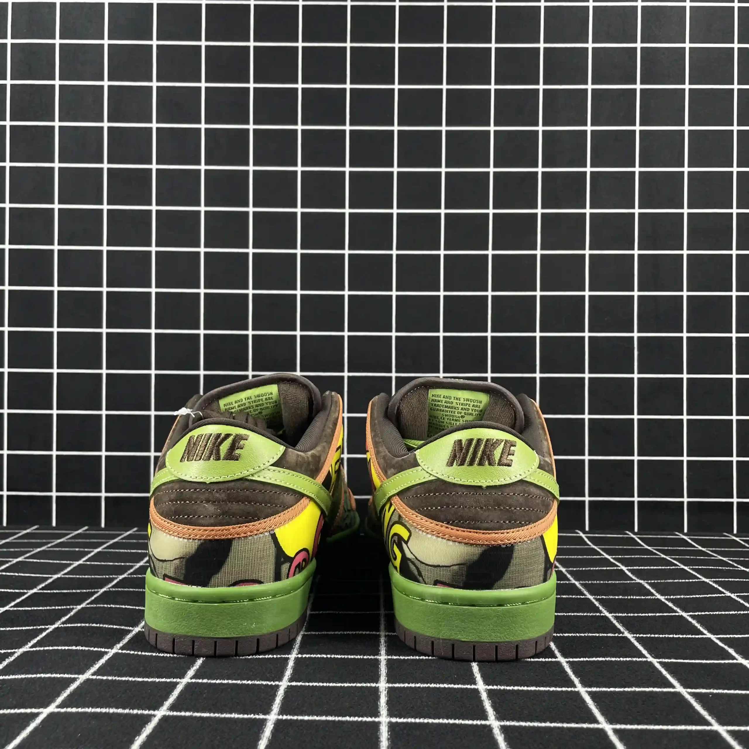 Nike SB Dunk Low De La Soul Replica