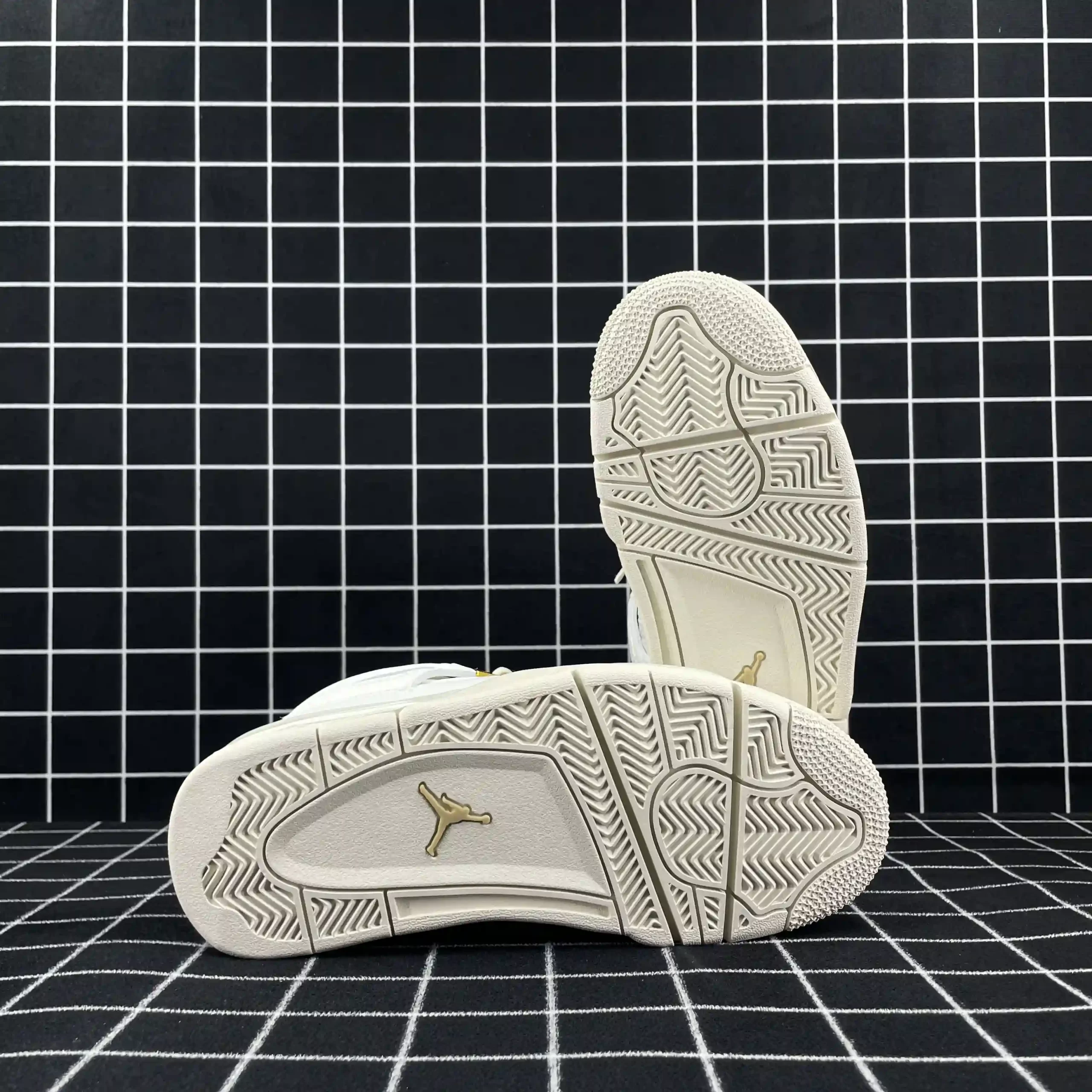 Jordan 4 Retro Metallic Gold Replica