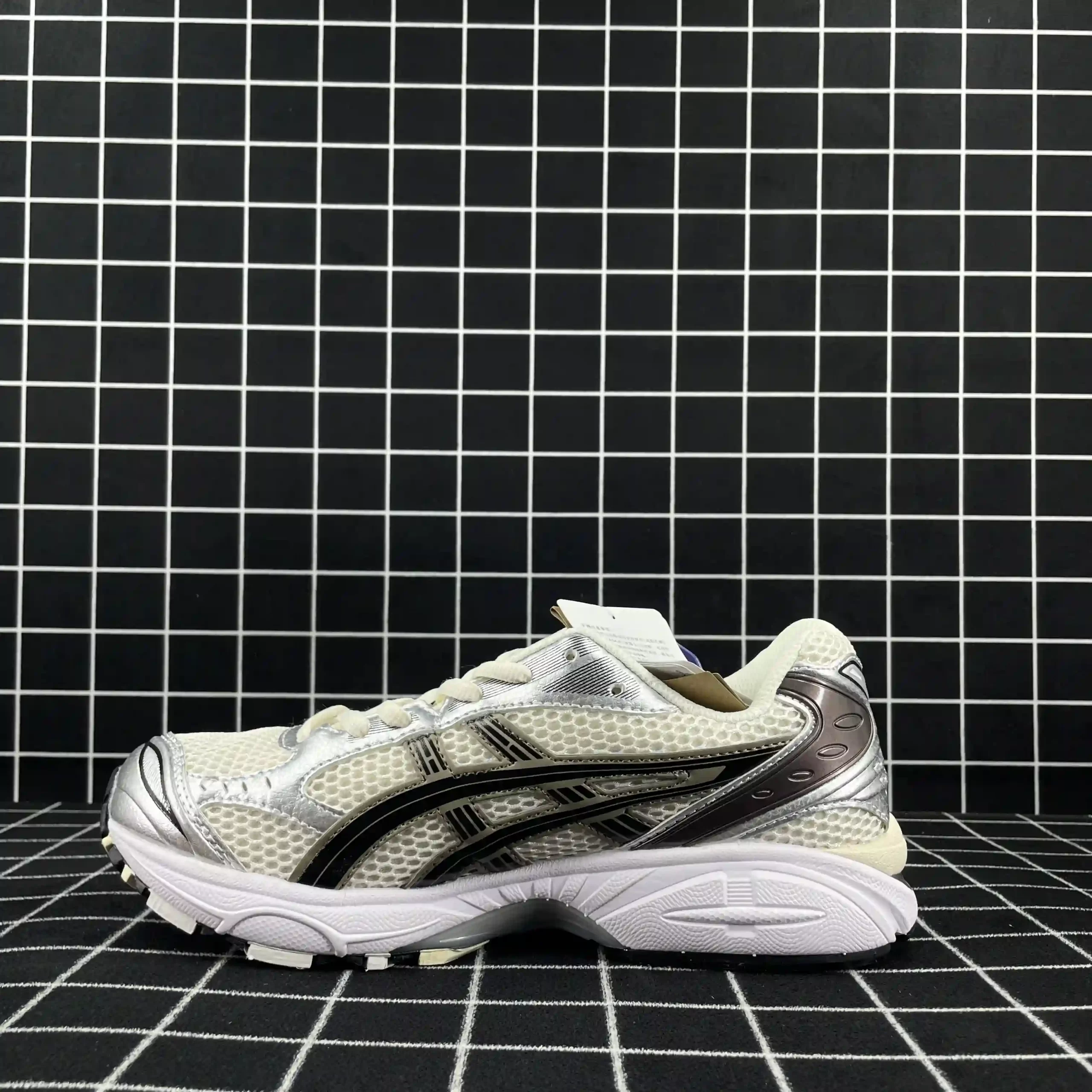 As*ic*s gel-kayano 14 cream black metallic plum