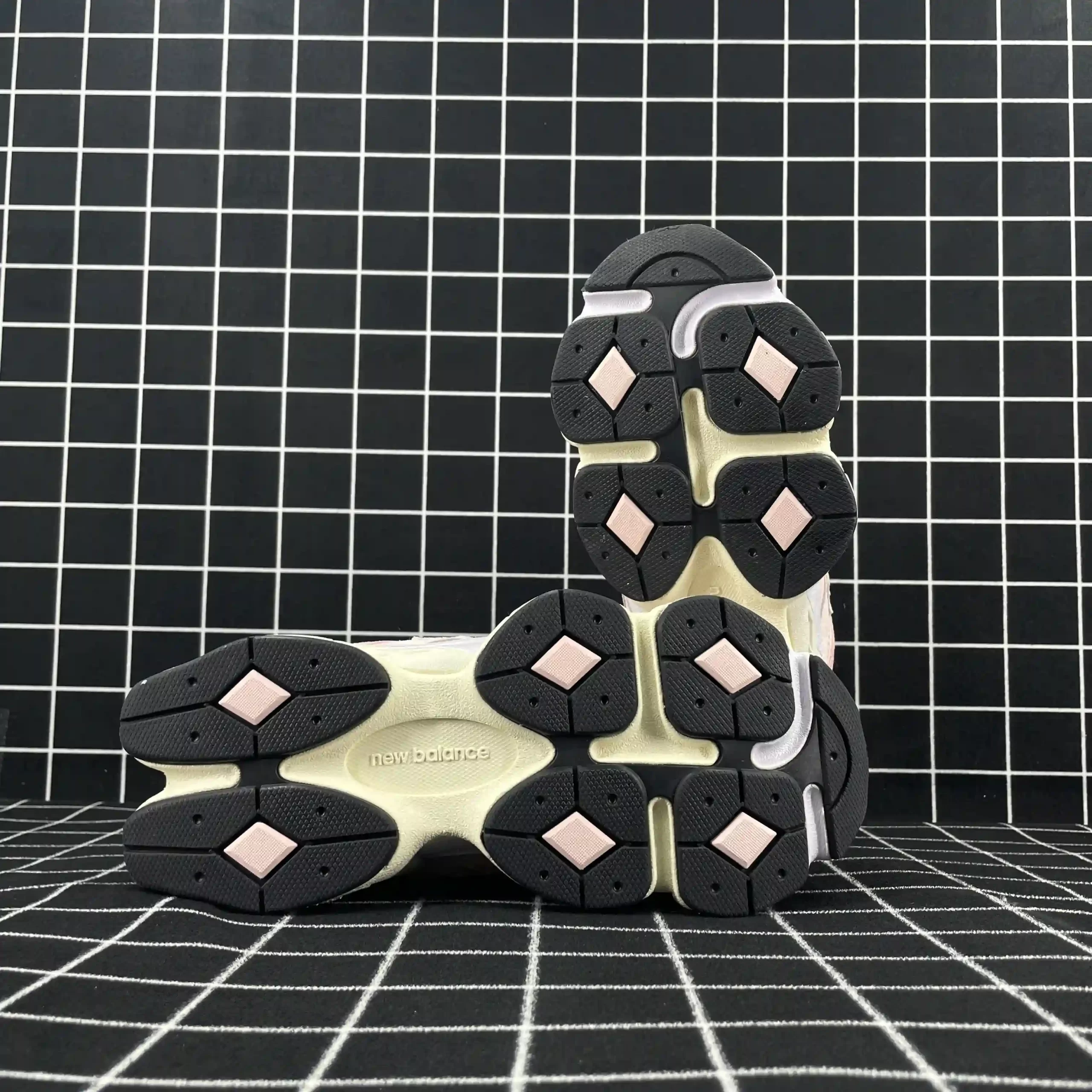 New Balance 9060 Crystal Pink