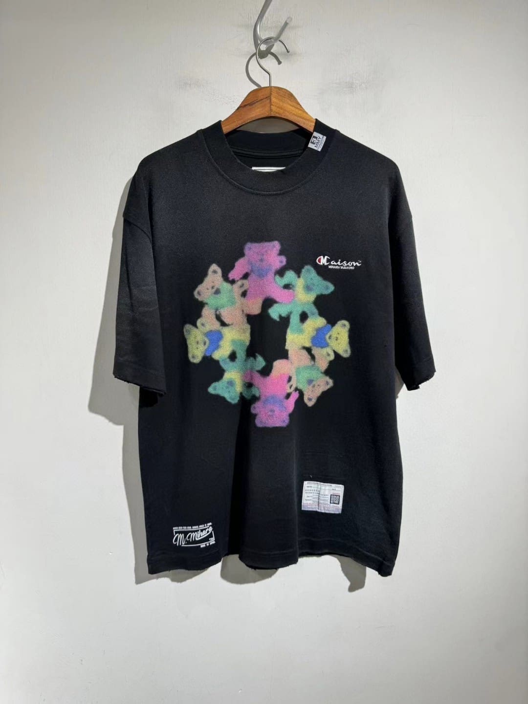 mmy Ma*s*n mihara graffiti bear tee