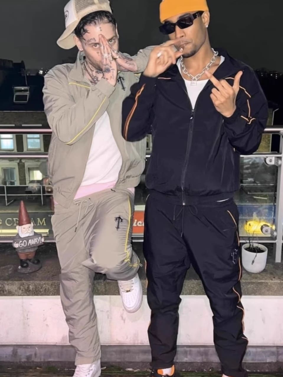 Trapstar Sports Casual Suit Embroidered Logo Zipper Cardigan and Trousers