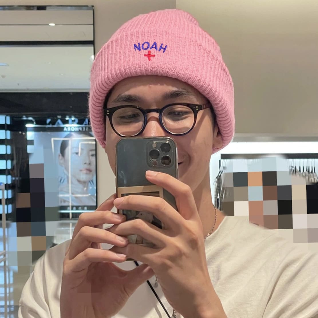 Noah Trach Cross Knitted Hat